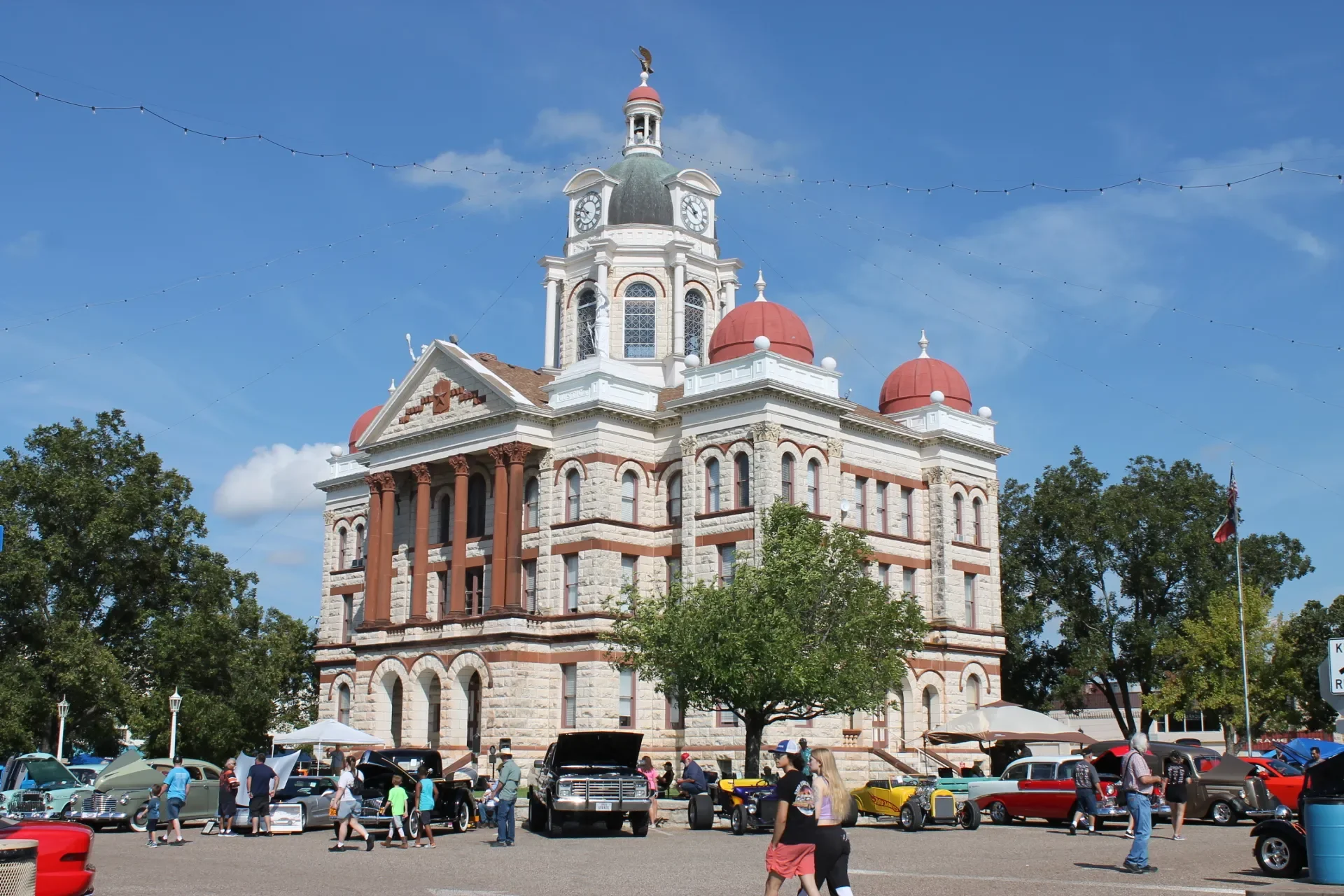 Cruzin Cruzers Car Show located on the Historic Coryell County Courthouse Square in Gatesville, Texas
