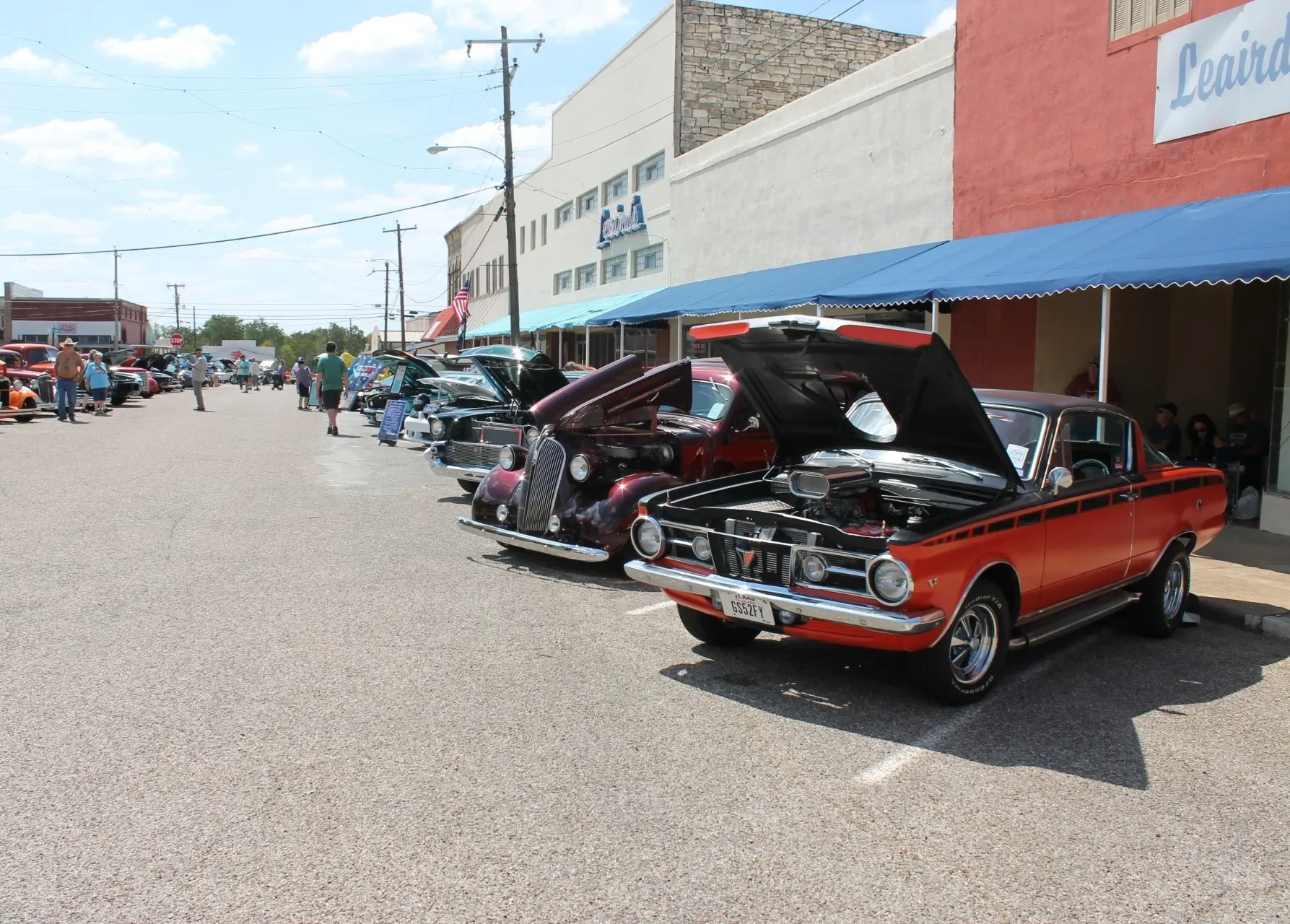 Cruzin Cruzers Car Show located on the Historic Coryell County Courthouse Square in Gatesville, Texas