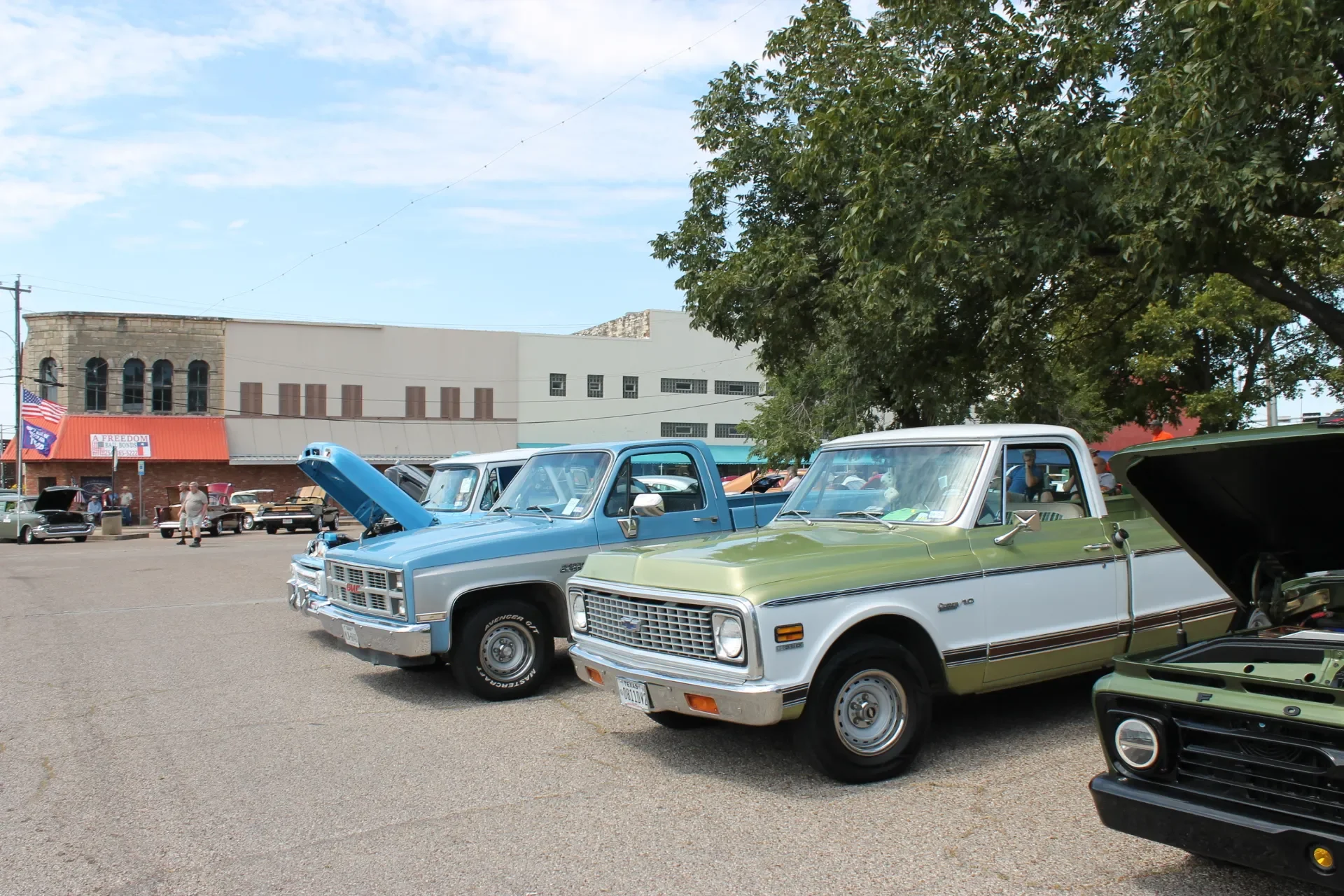 Cruzin Cruzers Car Show Historic Coryell County Courthouse Square Gatesville, Texas
