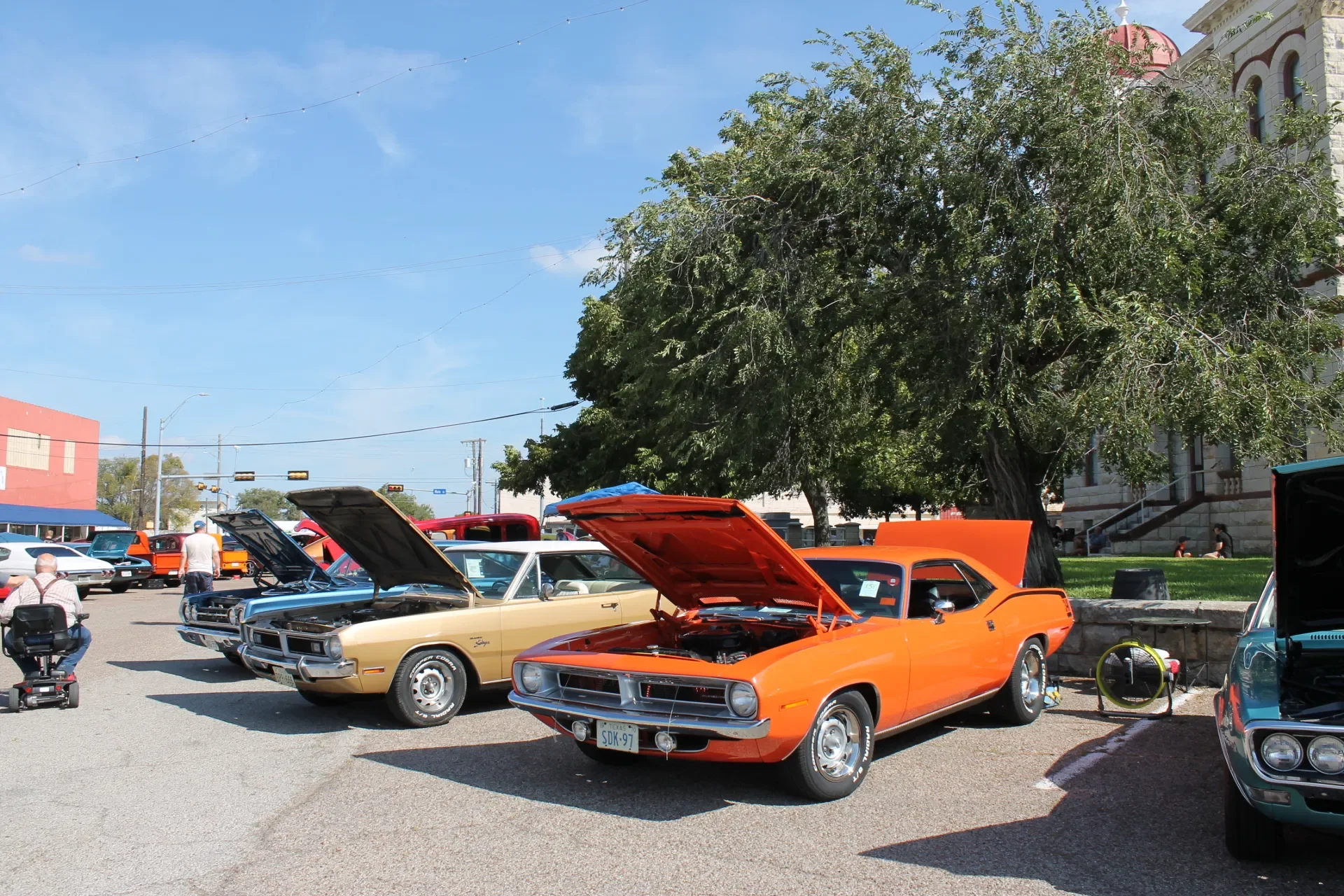 Cruzin Cruzers Car Show located on the Historic Coryell County Courthouse Square in Gatesville, Texas