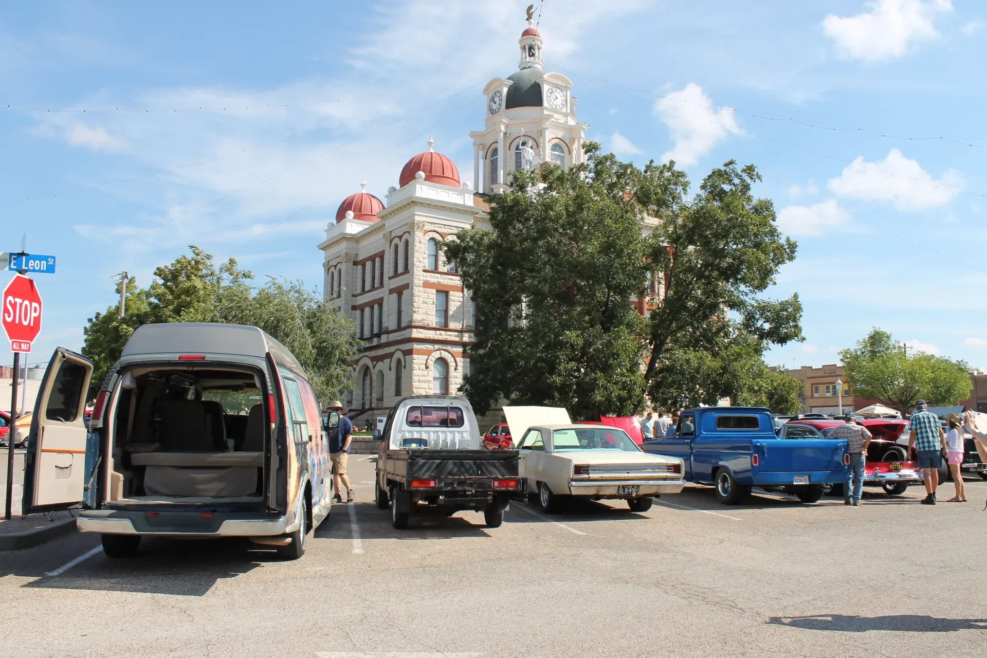 Cruzin Cruzers Car Show located on the Historic Coryell County Courthouse Square in Gatesville, Texas