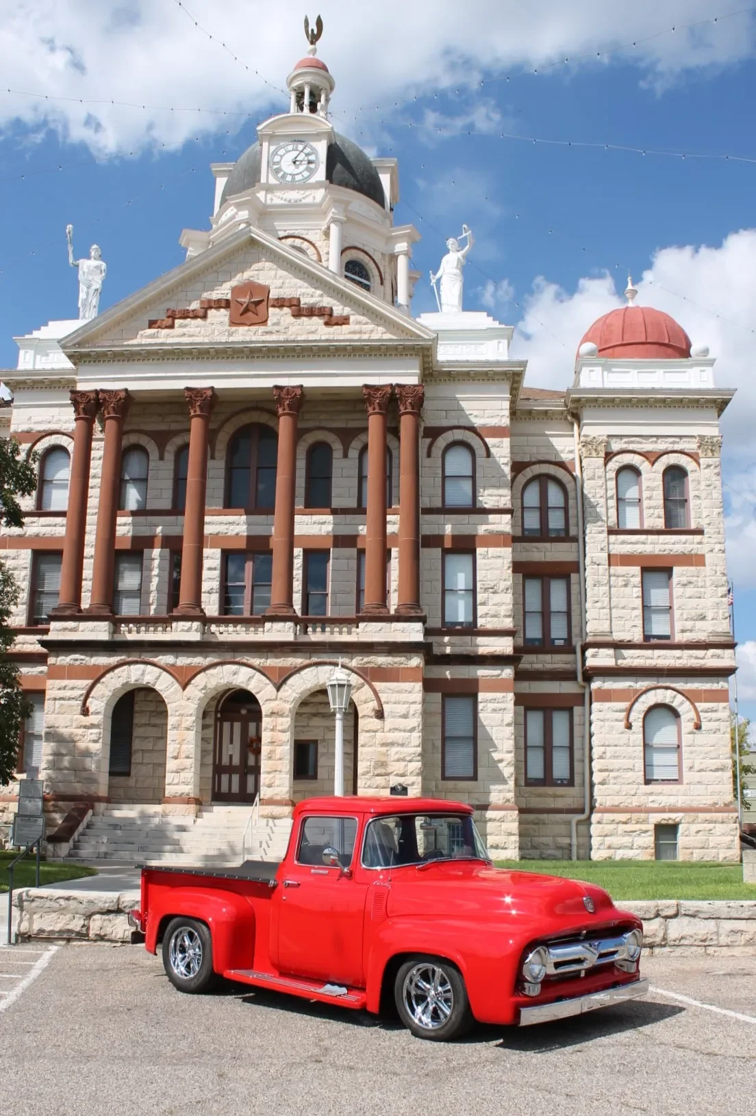 Cruzin Cruzers Car Show located on the Historic Coryell County Courthouse Square in Gatesville, Texas