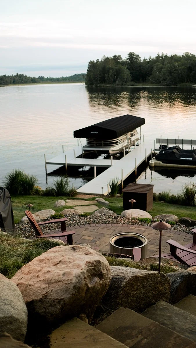 Quintesenntial Lakeside Cabin
