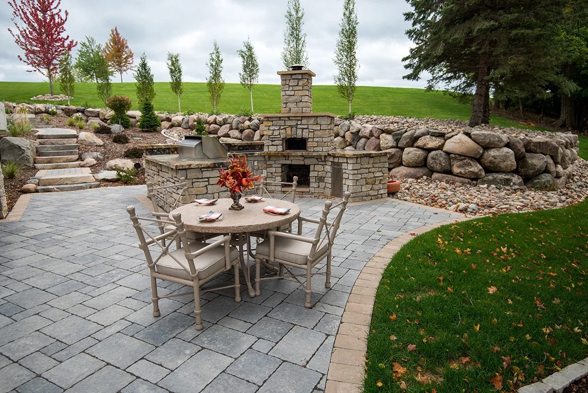 Pribly- patio and pizza oven-lr.jpg