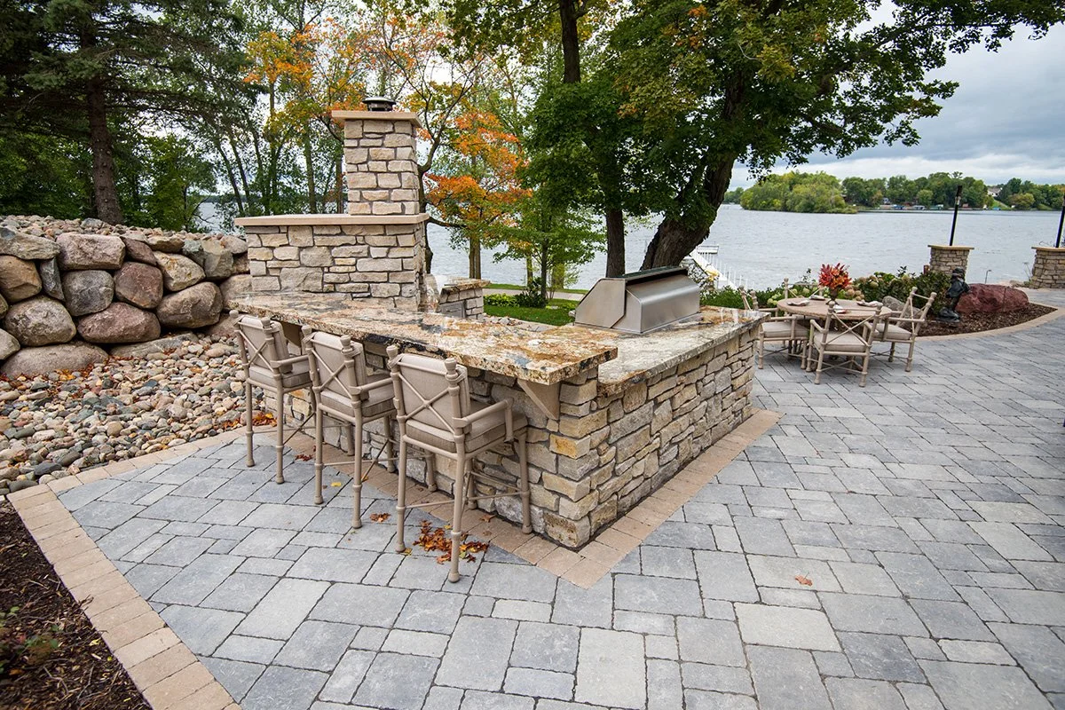 Pribyl- kitchen seating-lr.jpg