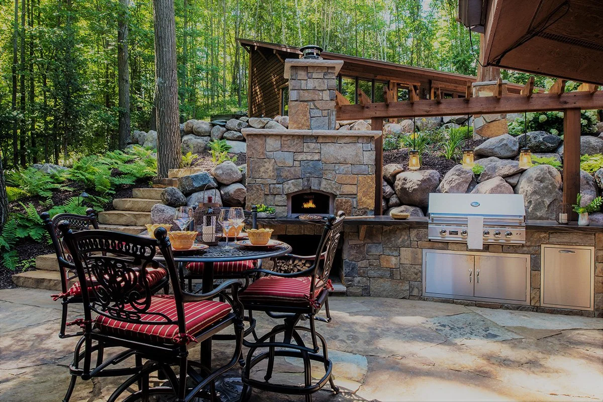 Outdoor Living 4 Rev-lr.jpg