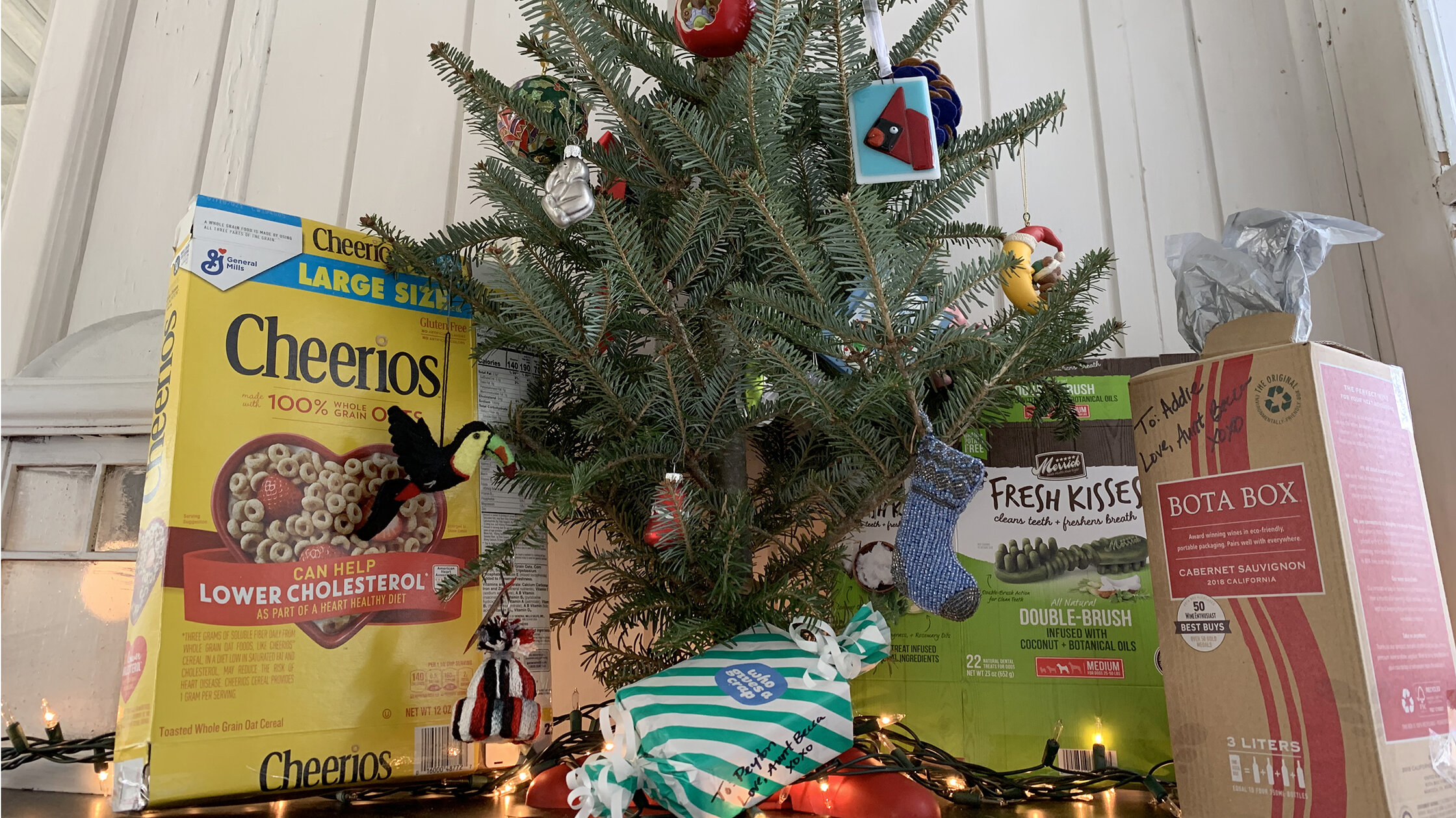 craft-wrapping-for-waste-free-holiday-[2240x1260]-web.jpeg