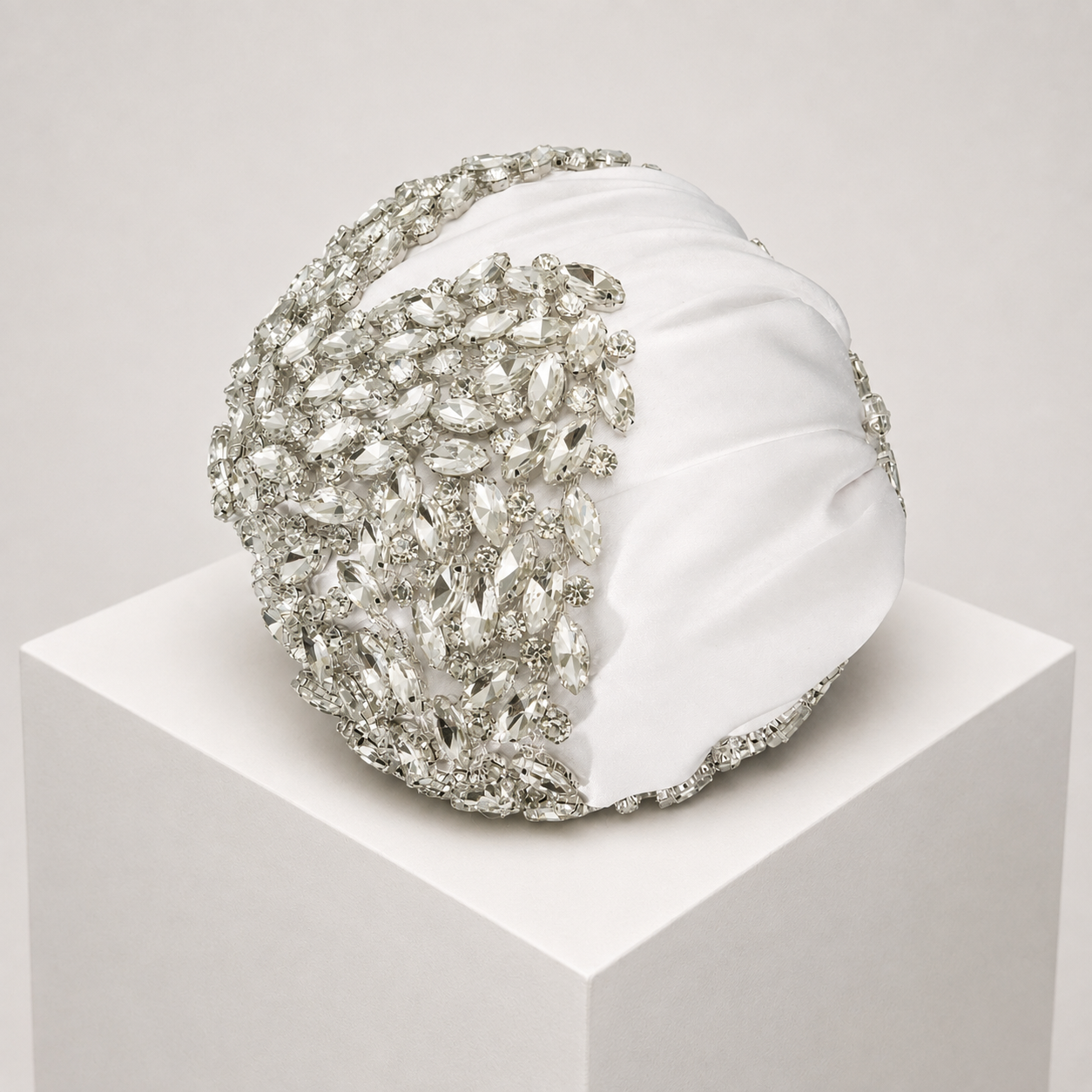 cocoa-desiree-the-wedding-ring-pillow-Marquise-1.png