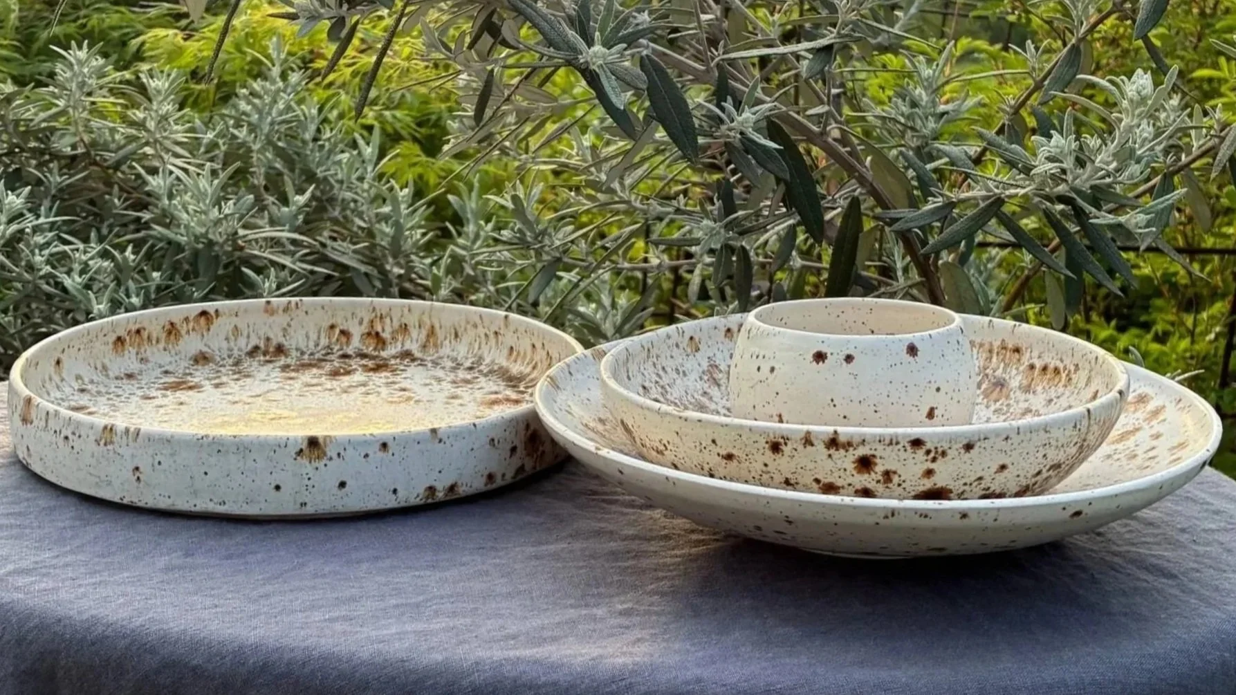 Speckled Glaze Place Setting