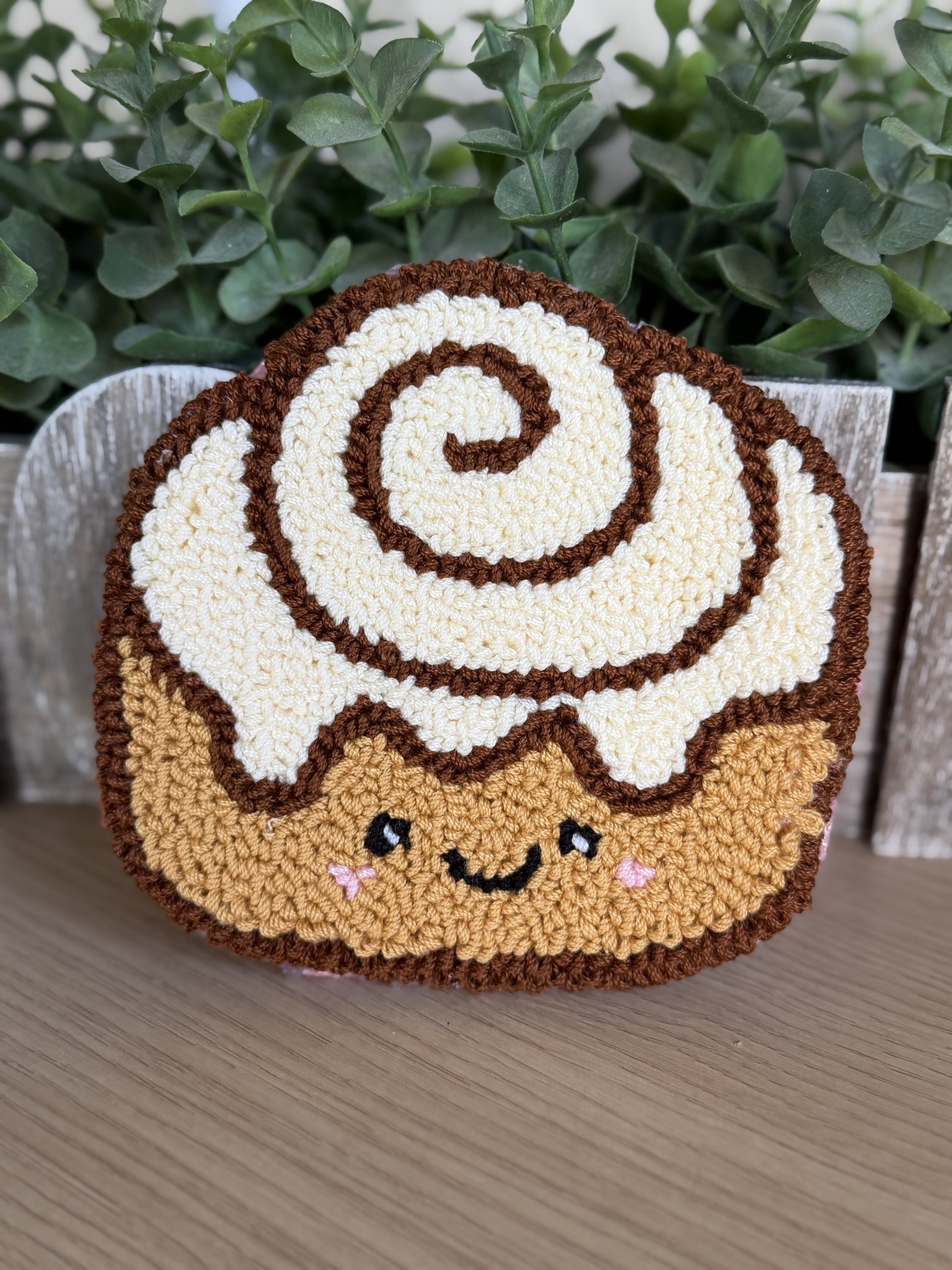 Cinnamon Roll Mug Rug.jpeg