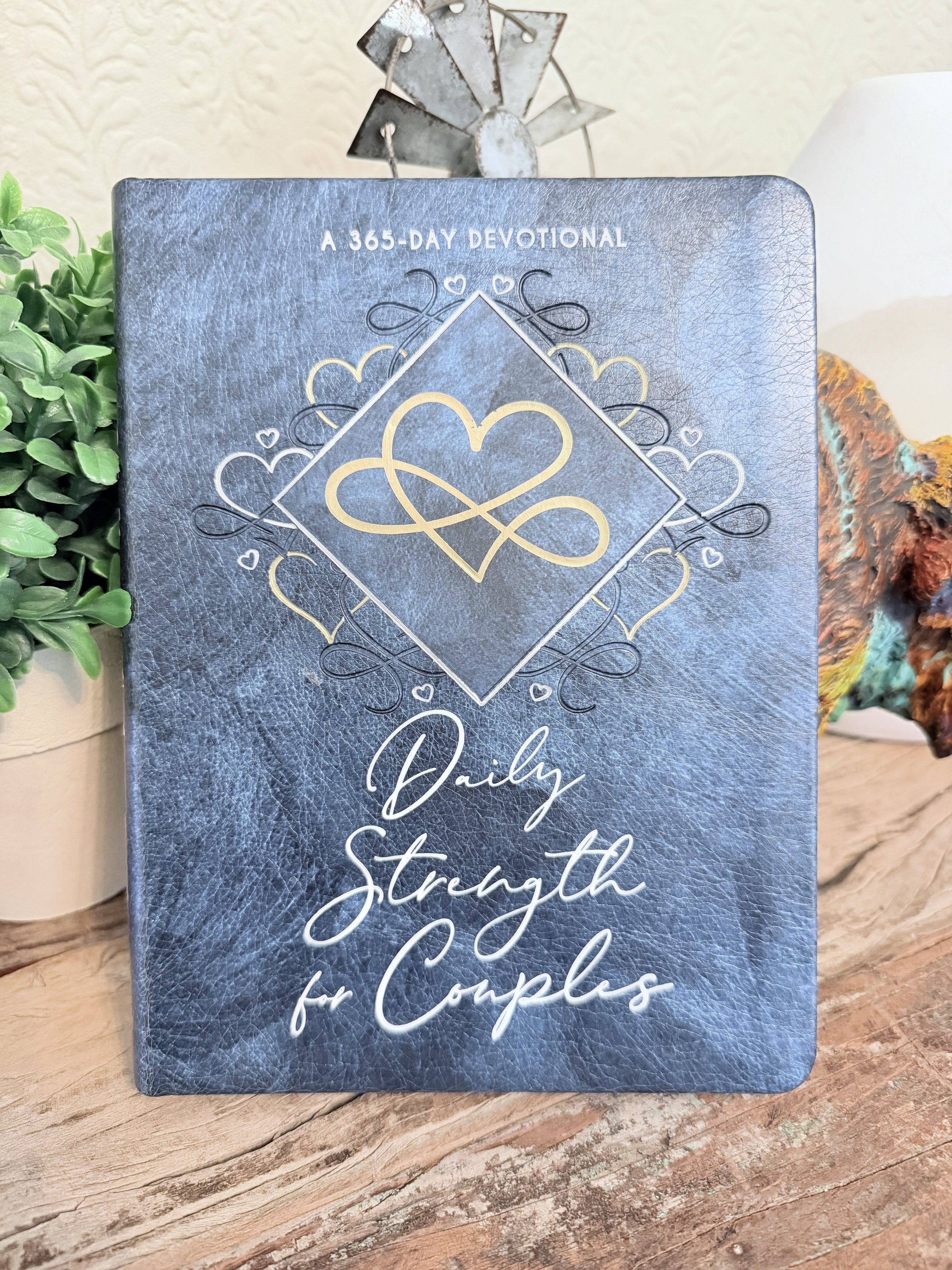Daily Strength For Couples 365-Day Devotional