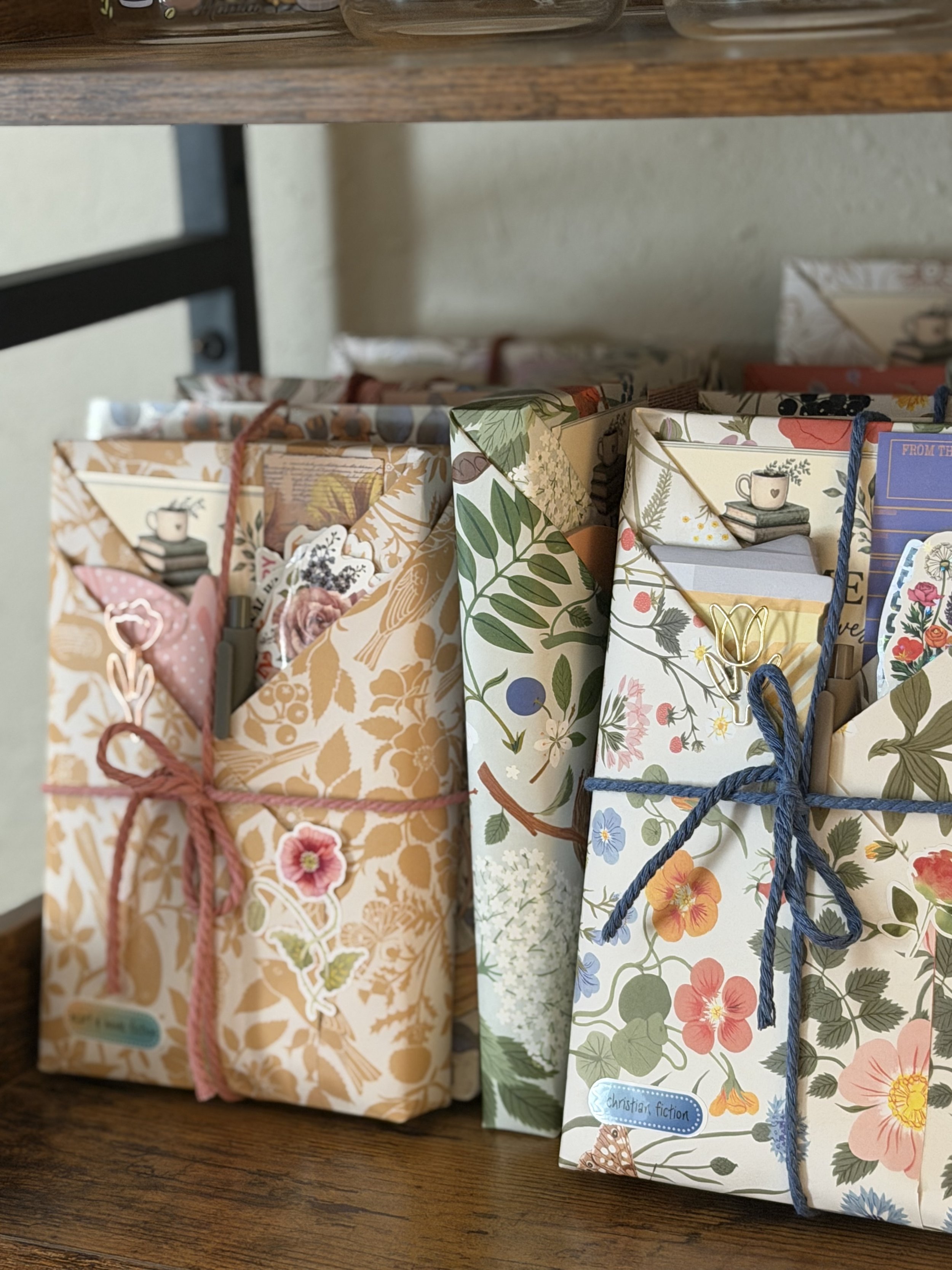 Reader SURPRISE! Bundle