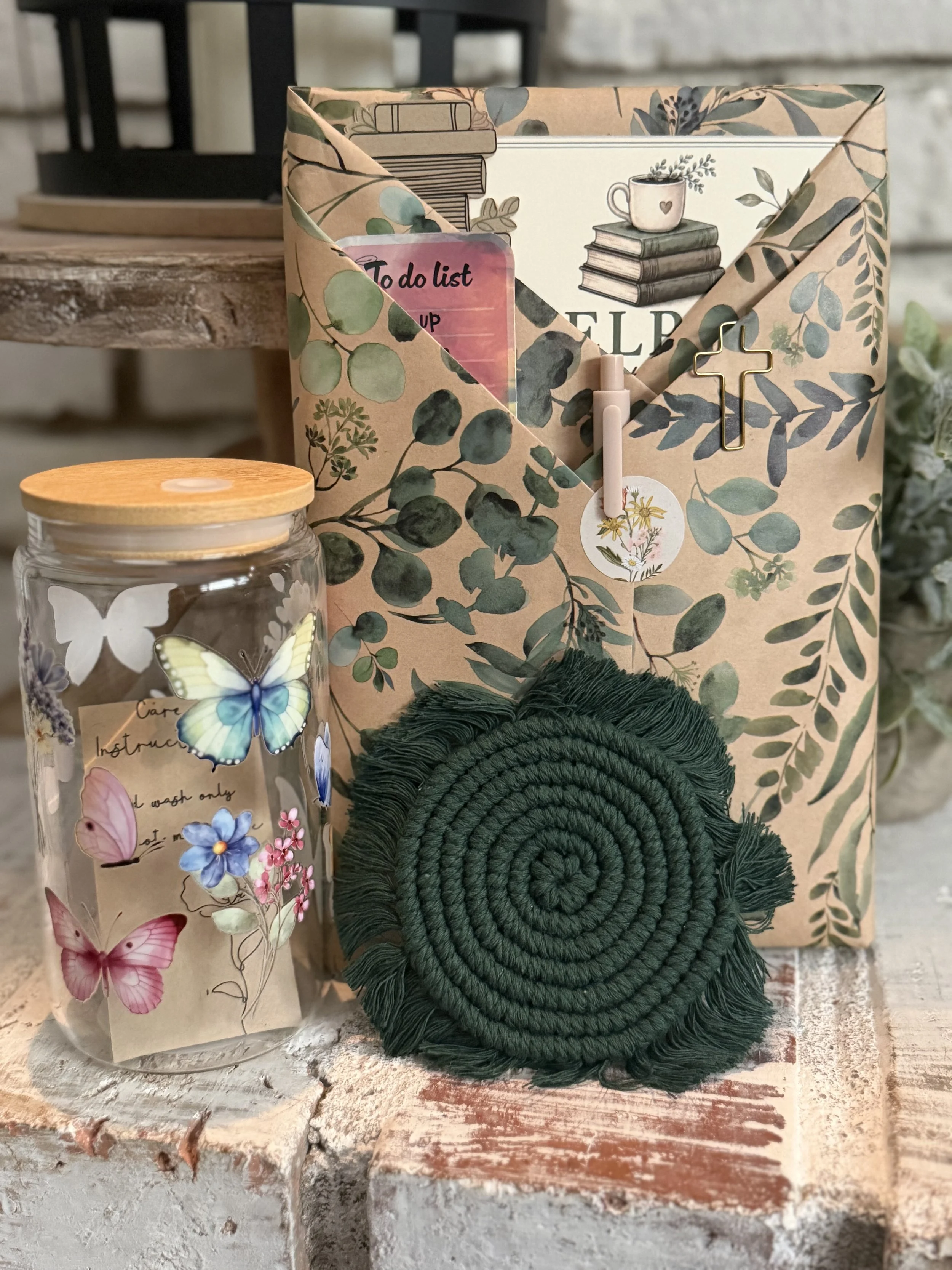 Reader SURPRISE! Bundle