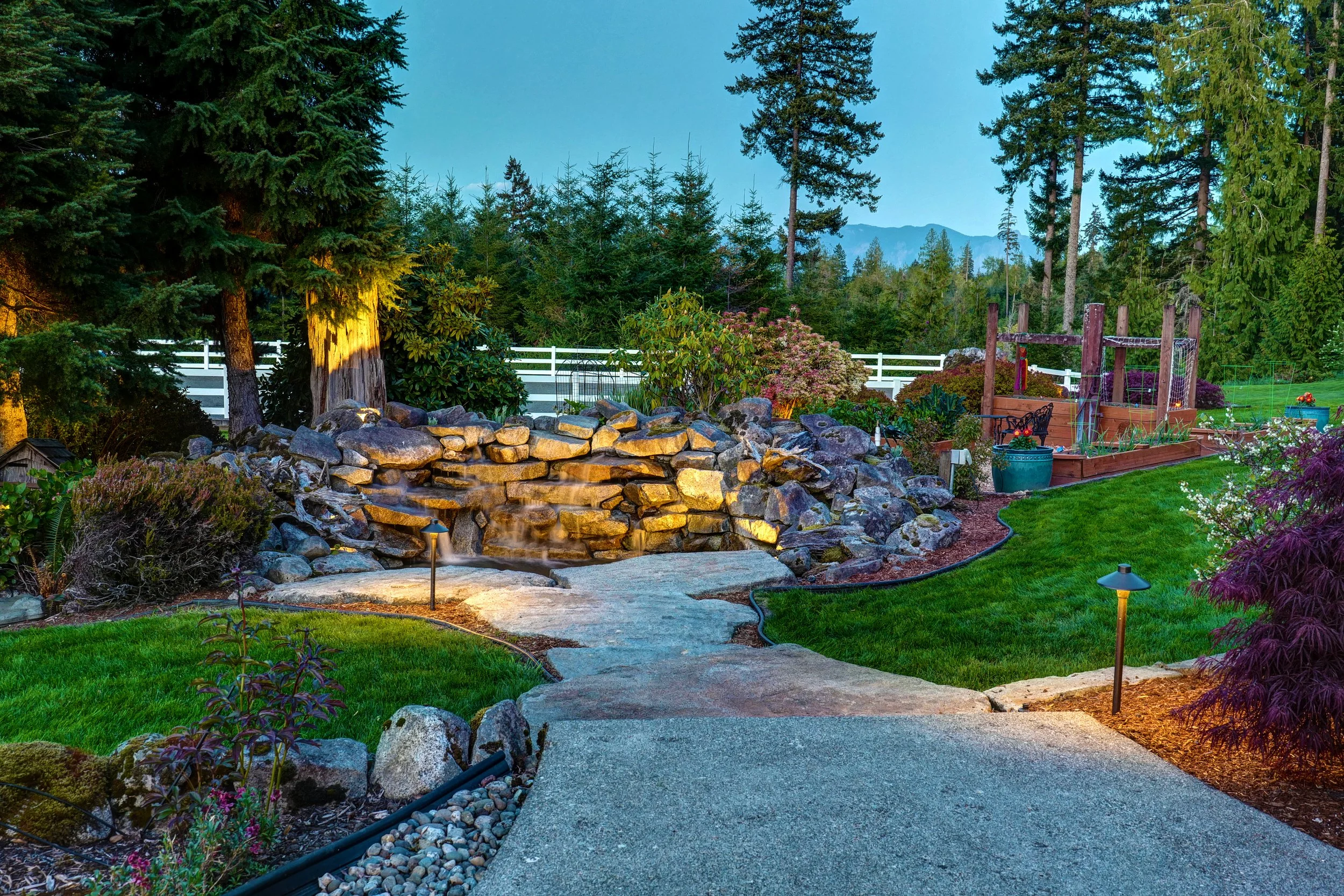 Cascade View Equestrian Estate - Twilight (12).jpg