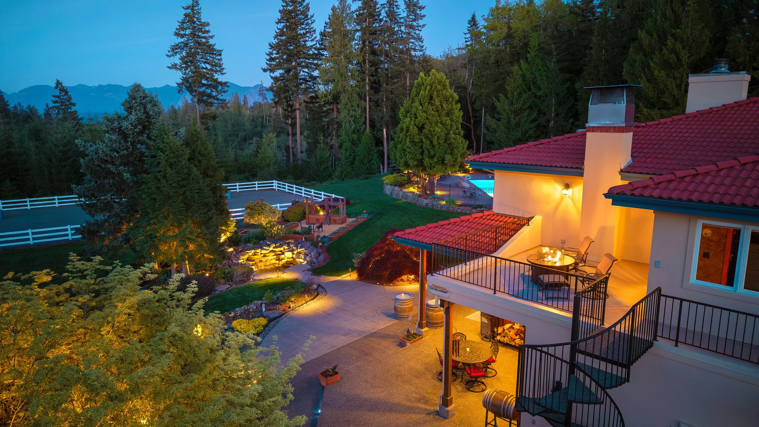 Cascade View Equestrian Estate - Twilight (7).jpg