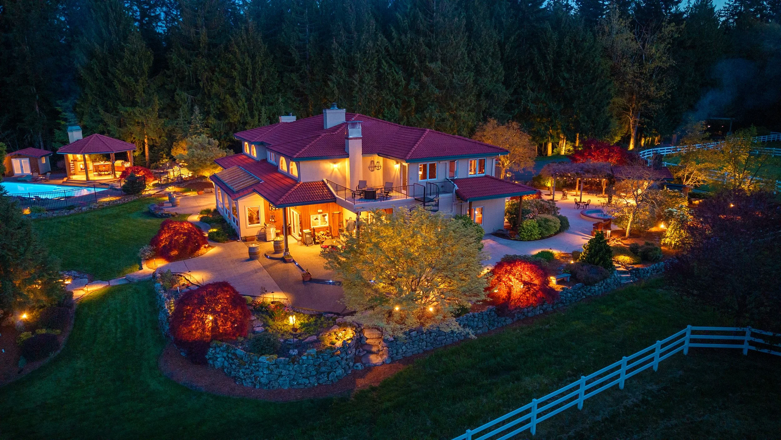Cascade View Equestrian Estate - Twilight (3).jpg