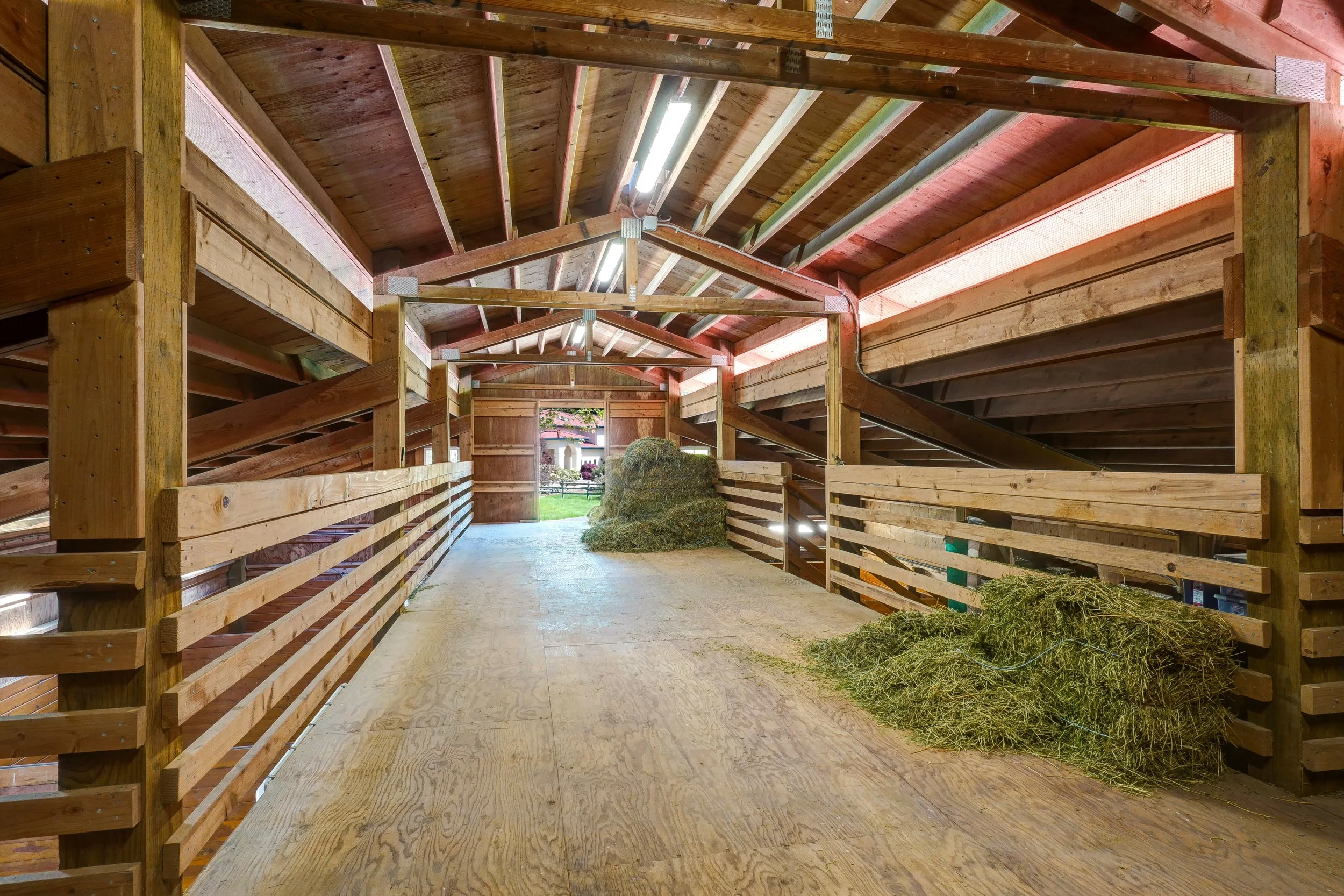 29016 SE 45th Street Fall City - Equestrian Amenities (29).jpg