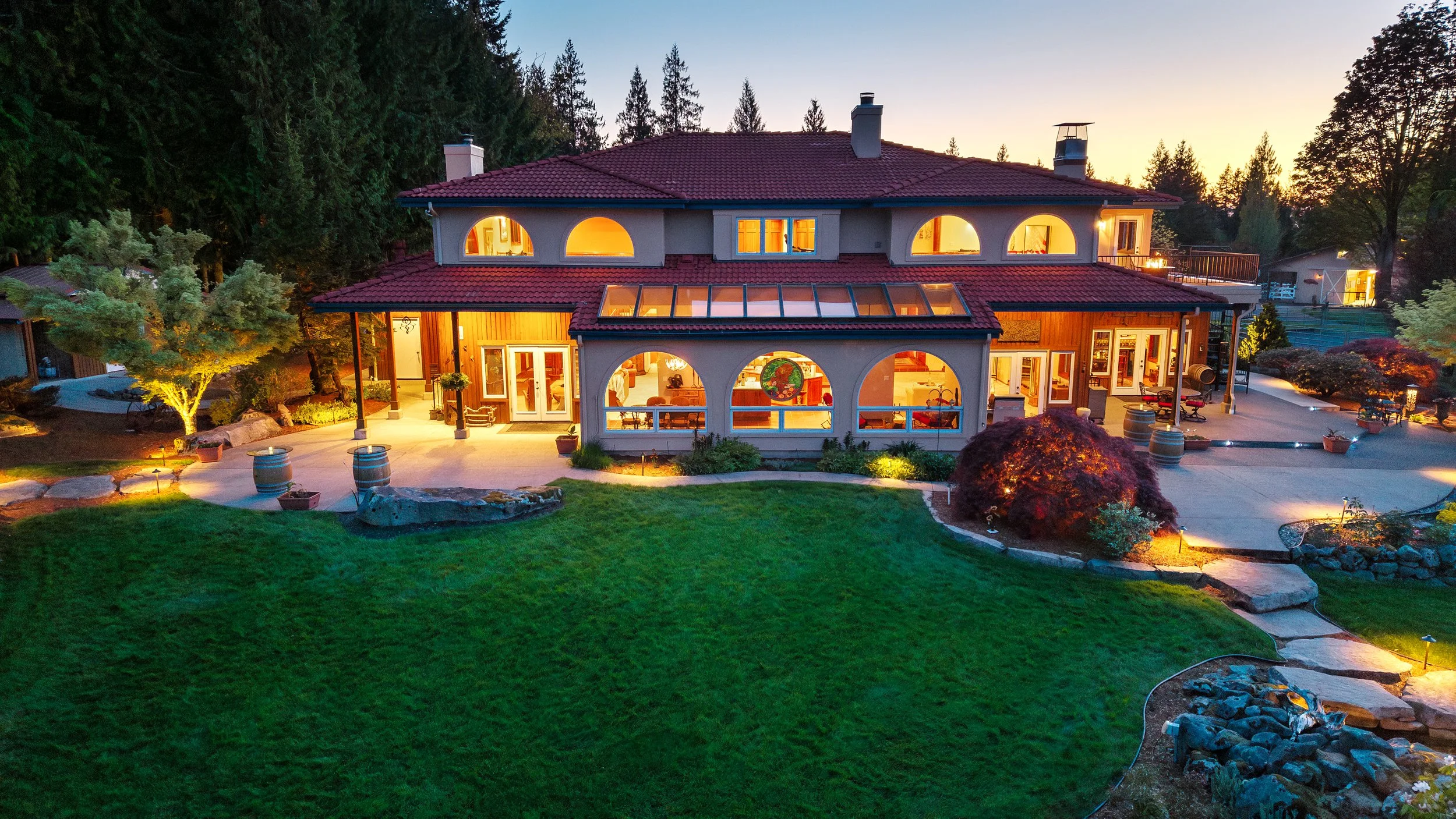 Cascade View Equestrian Estate - Twilight (6).jpg