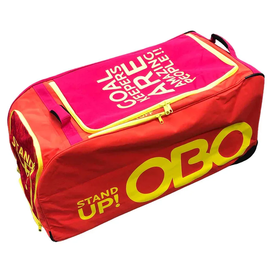 OBOSTAND-obo-standup-wheelie-bag-red-side.webp