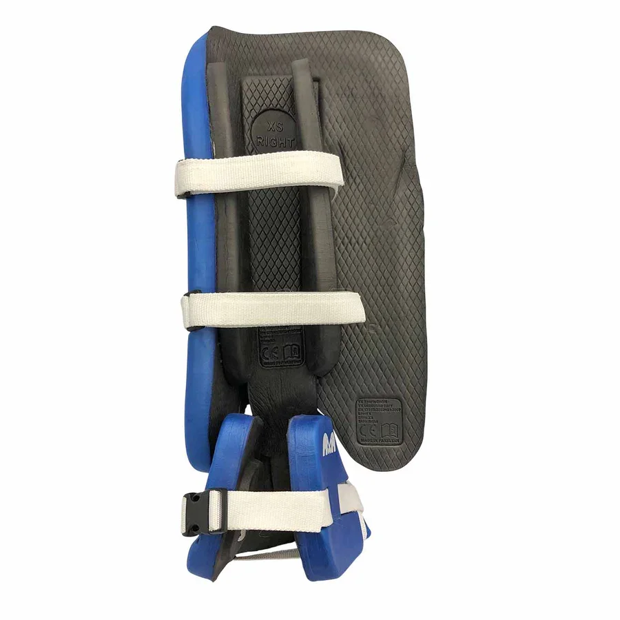 HGTK3JLK5-tk3-junior-legguard-kicker-set-blue-back.webp