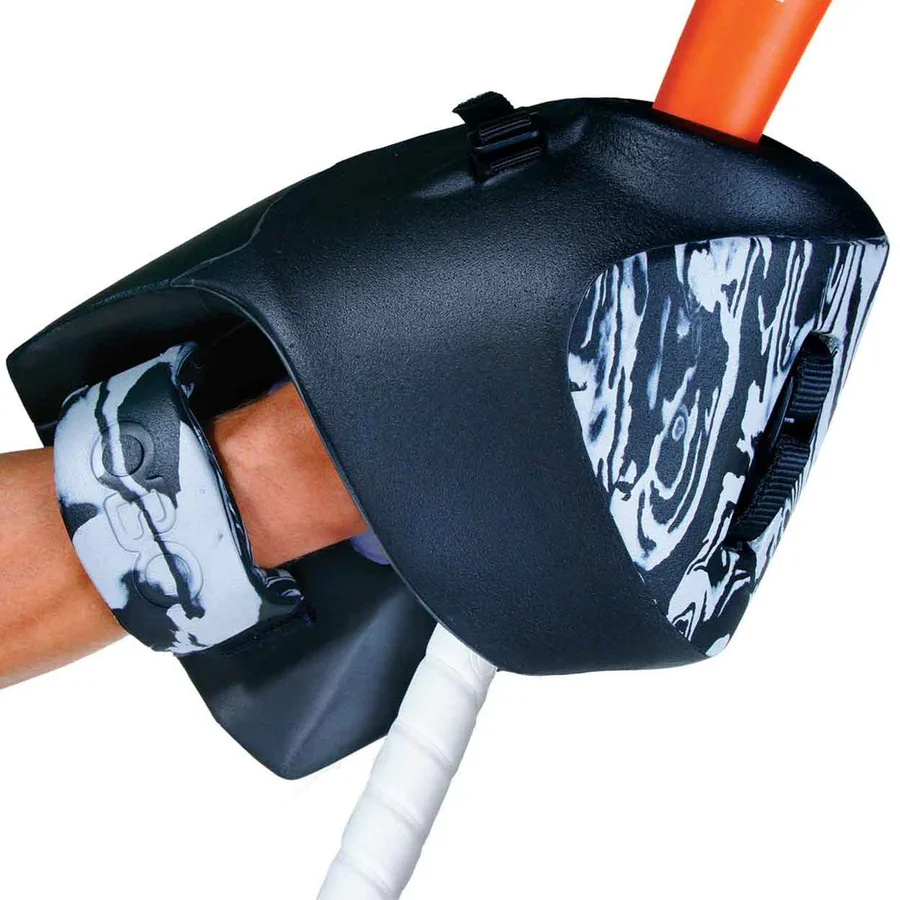 OBO487-goalie-right-hand-protector.webp