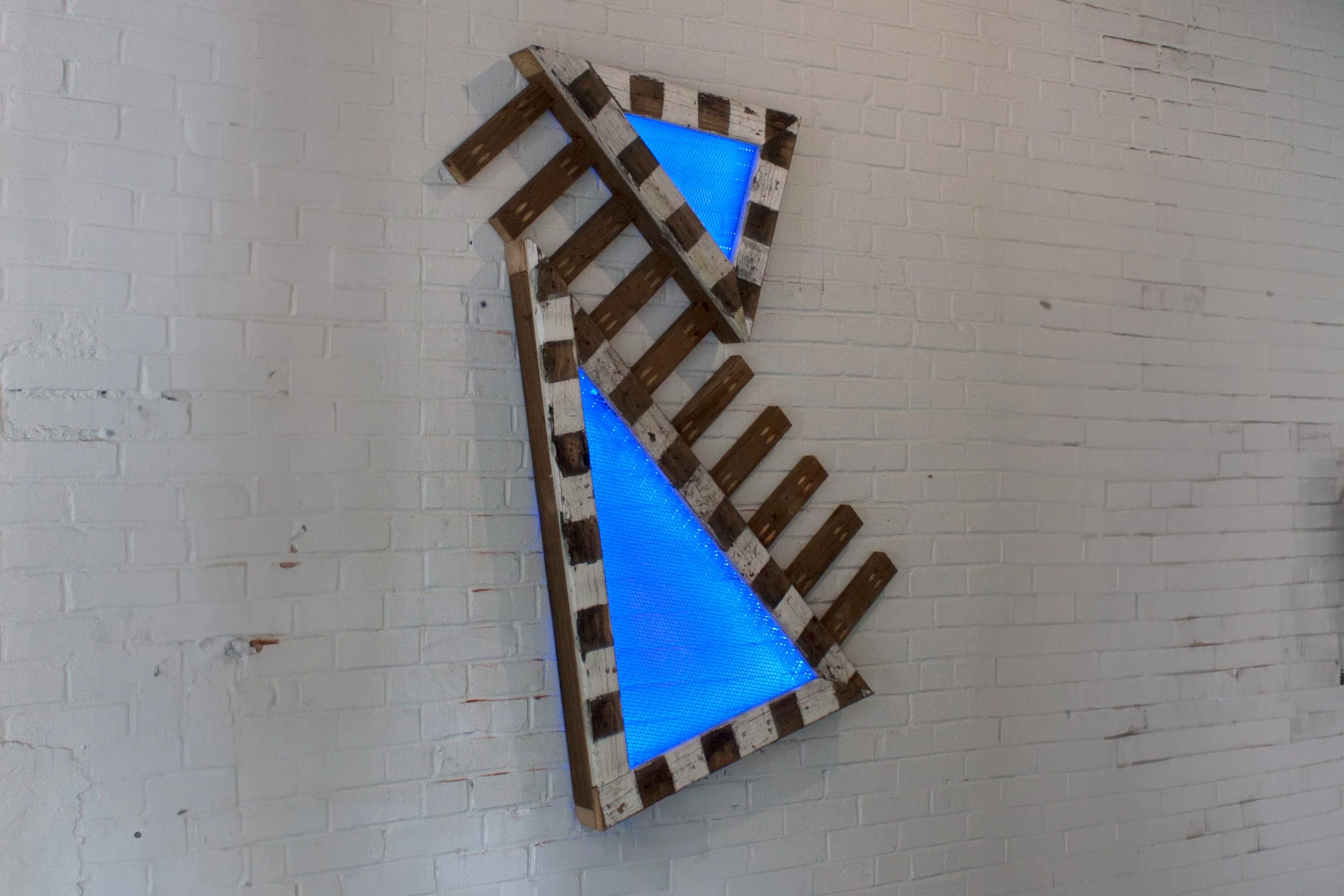 Surveillance_Close_23_2_web 2.jpg