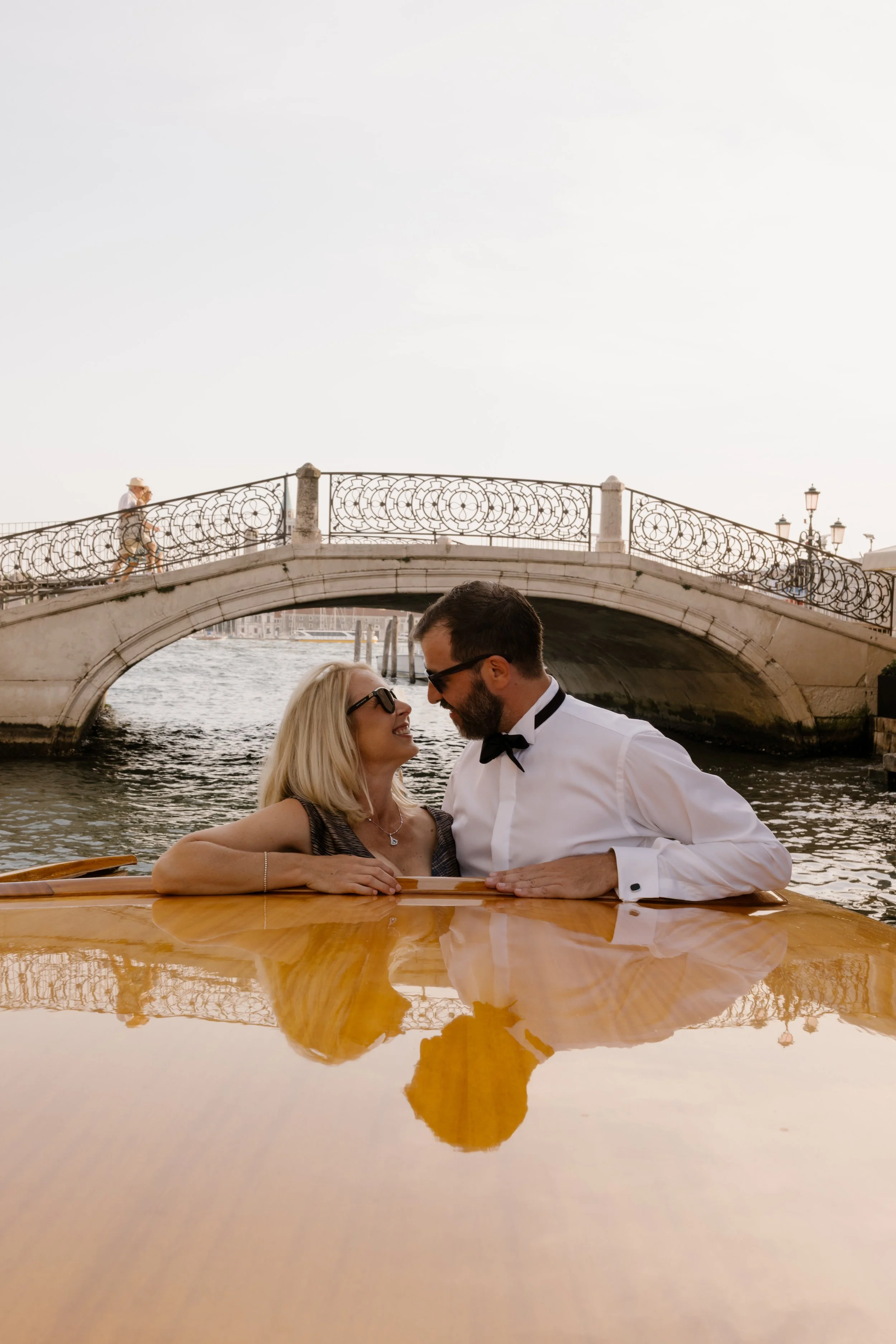 Couple session on a taxi in Venice