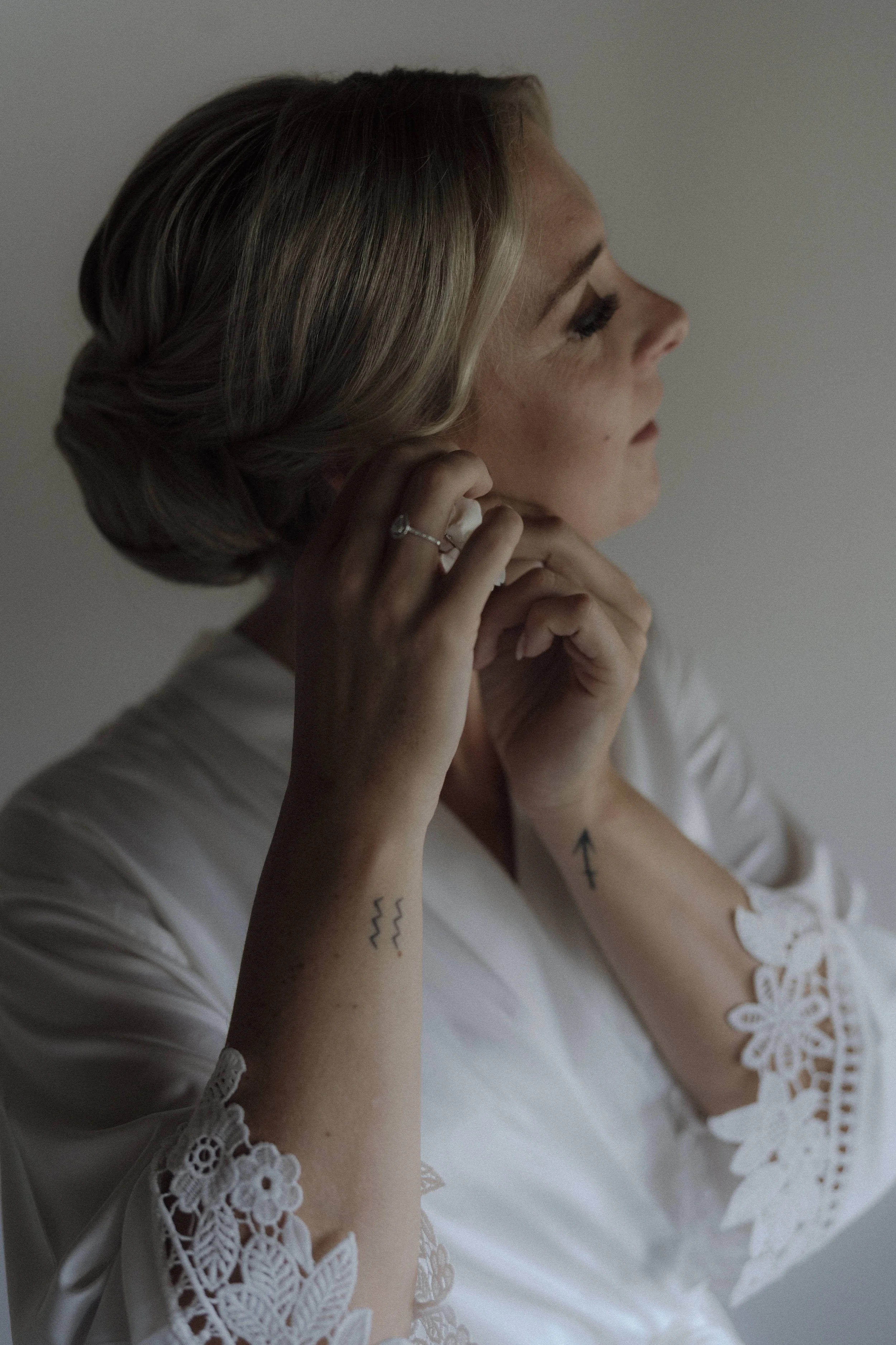 Bride details destination wedding in Verona