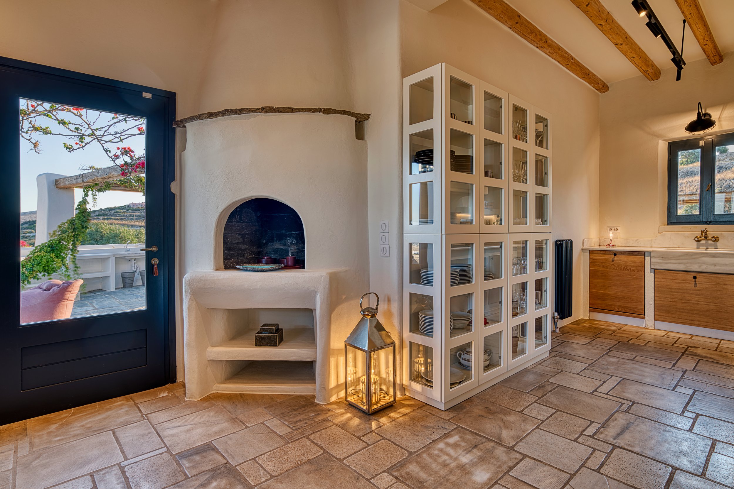 18-kitchen-kostos-paros-02.jpg