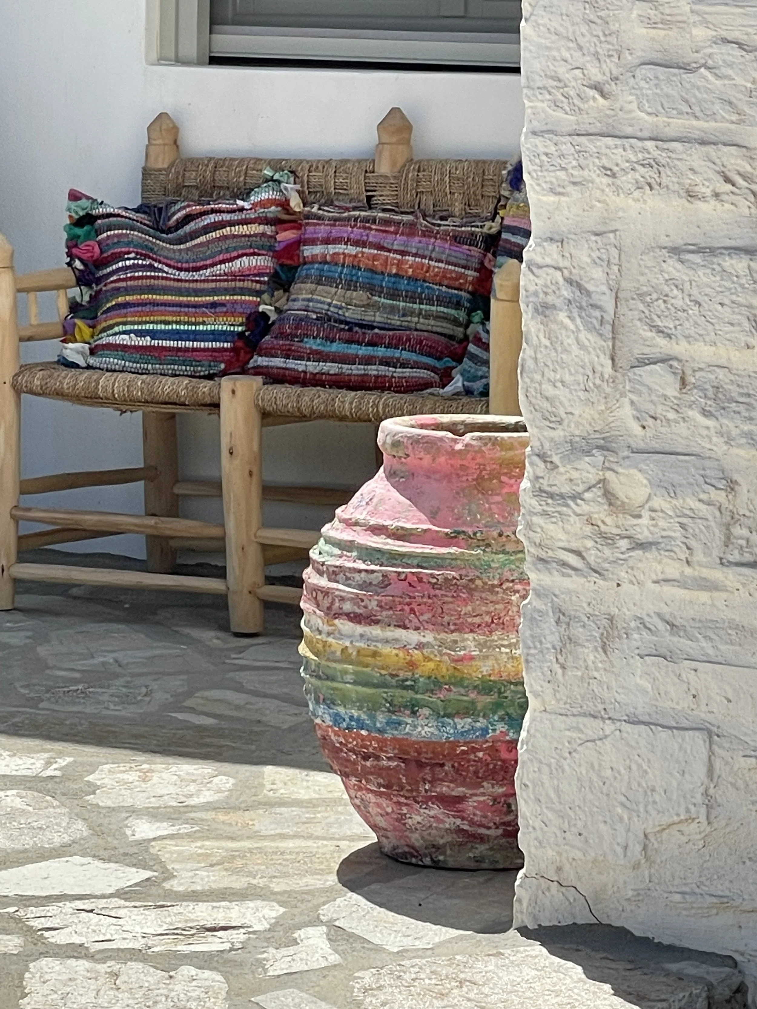 courtyard-urn-detail-antiparos-01.jpeg
