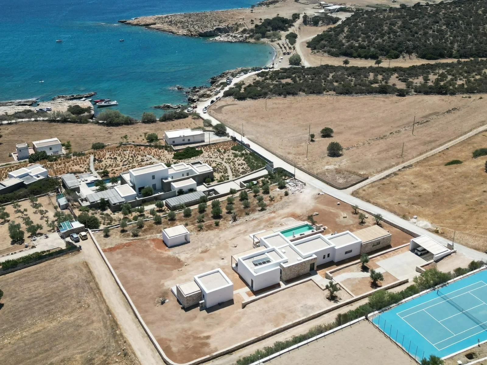 villa-near-tripiti-beach-glyfa-paros-aerial-01.jpg