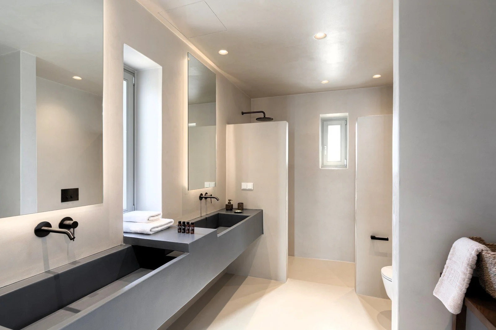 Villa-Araminta_Luxury-Villas-Paros_VILLABEAT-25-1.jpg