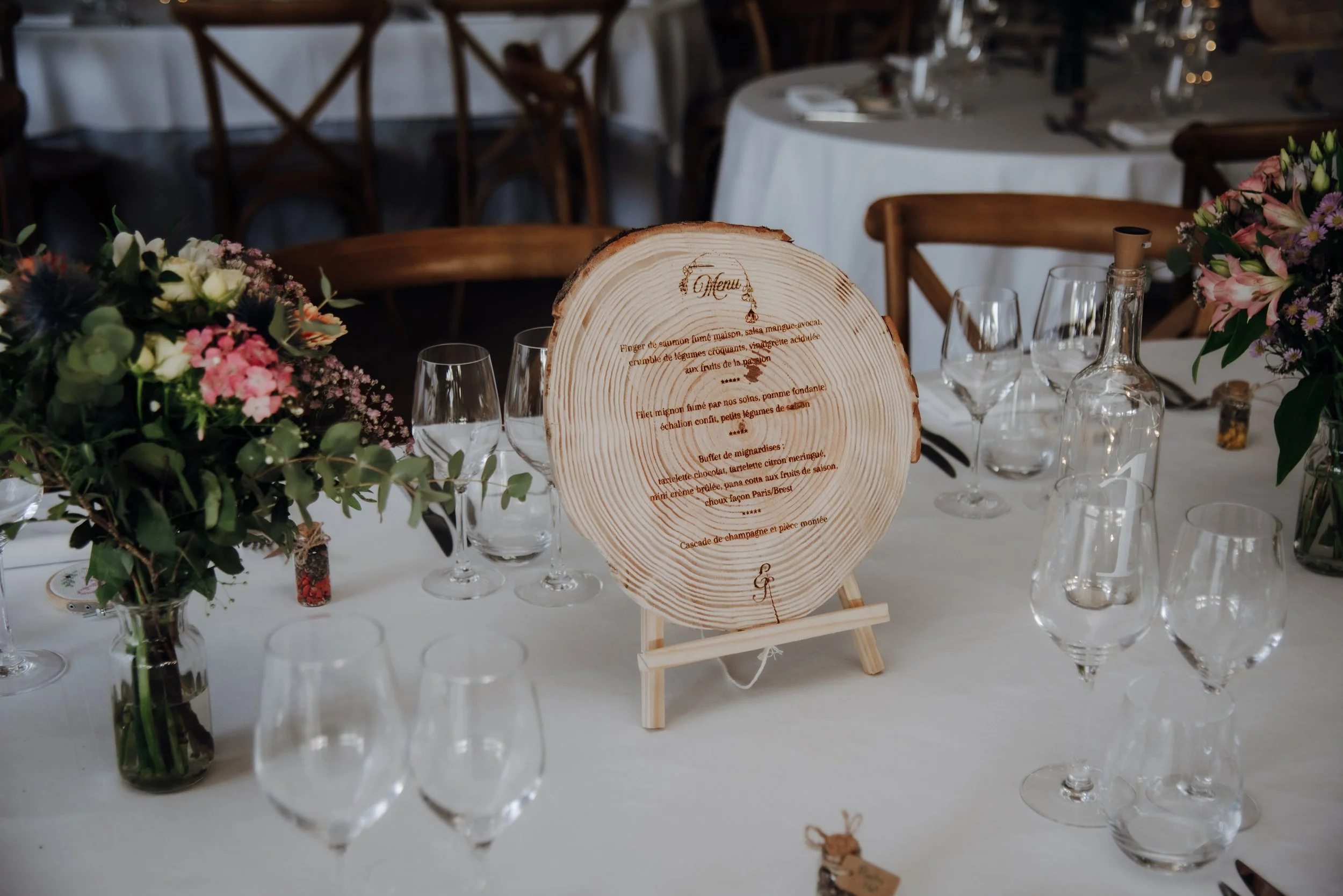 Photo d’un menu en bois