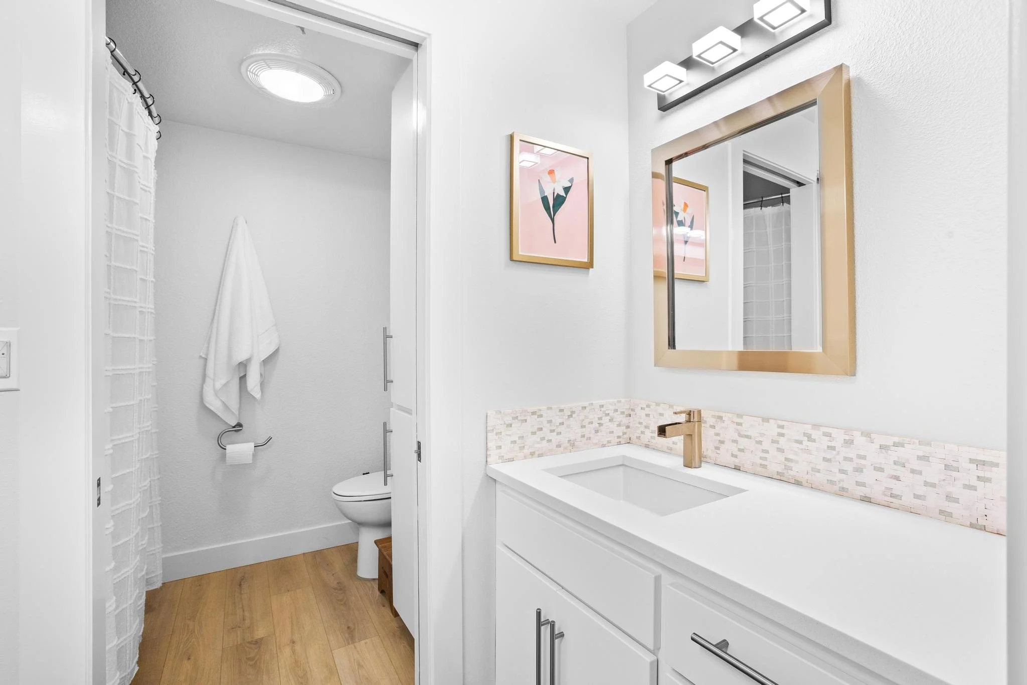490 Balmoral053.jpg