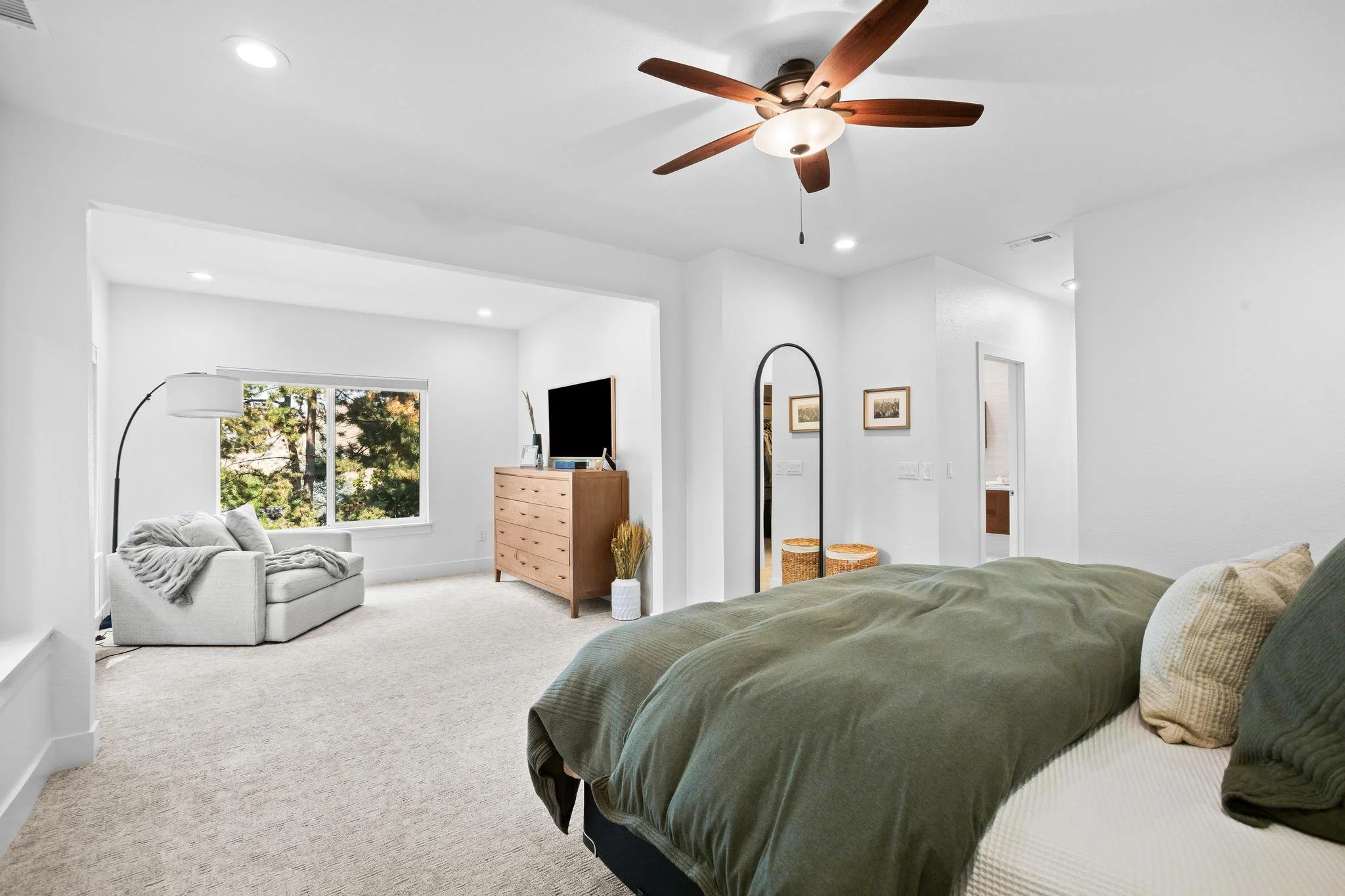 490 Balmoral043.jpg