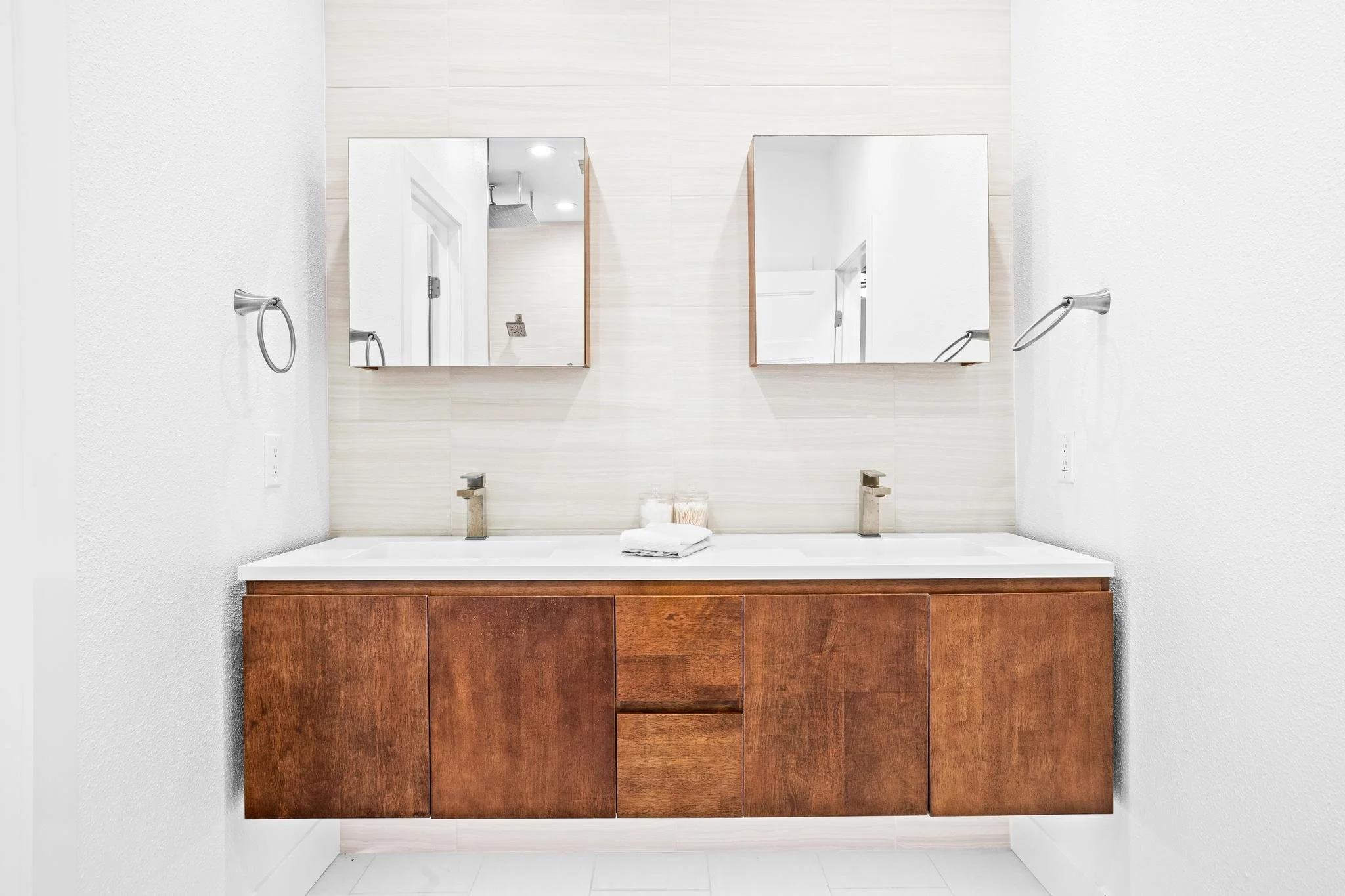 490 Balmoral045.jpg