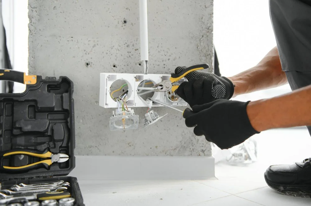 What Does an Electrician Actually Do? (Day-to-Day Life Explained)
