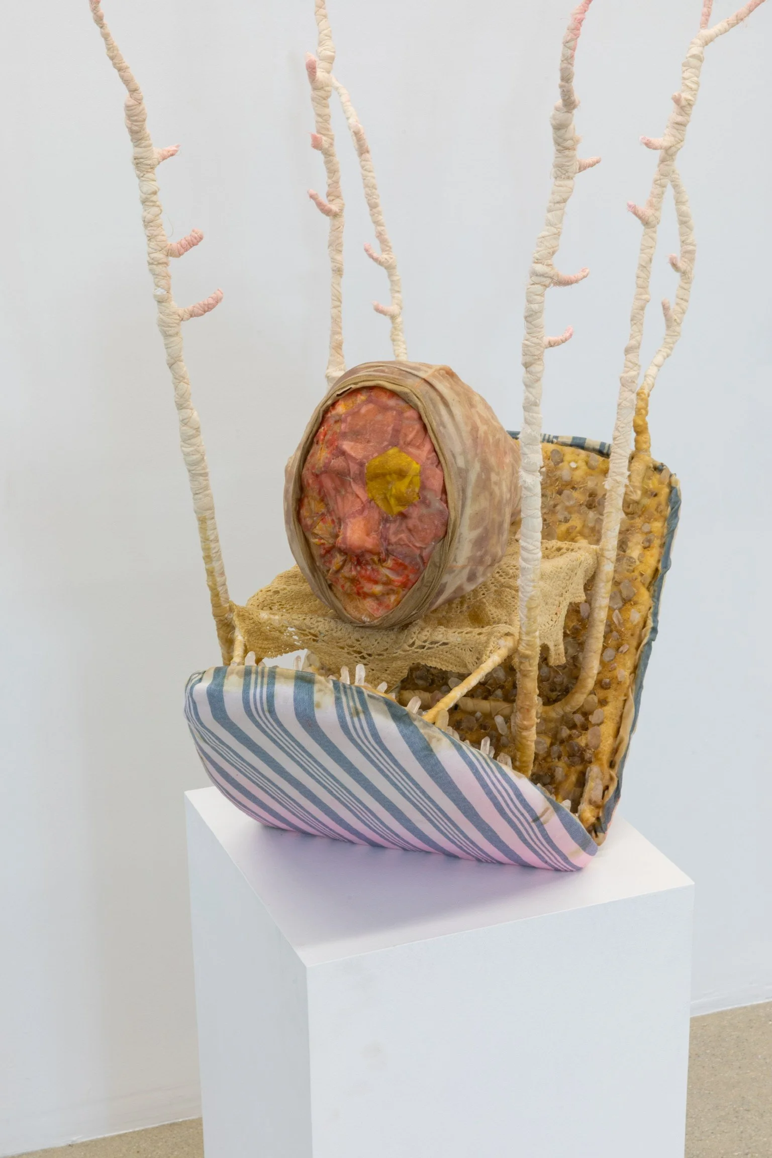"House Fly."
Beeswax, fabric, upholstery foam, pigment, thread, resin, ironing board, quartz, terahertz.
29” H X 12” W X 38.5” D. 2026.