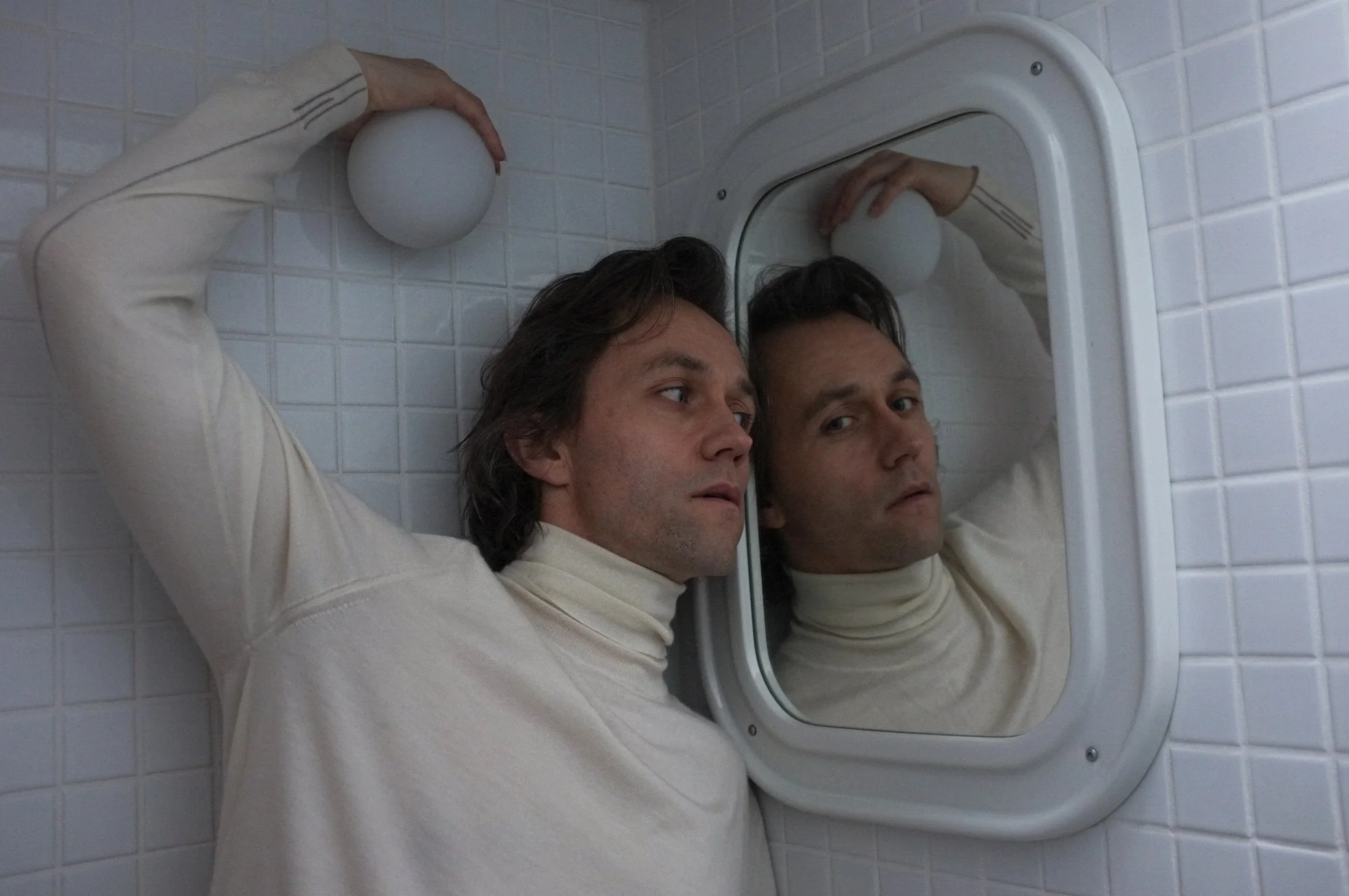 sondre lerche acrobats press photo