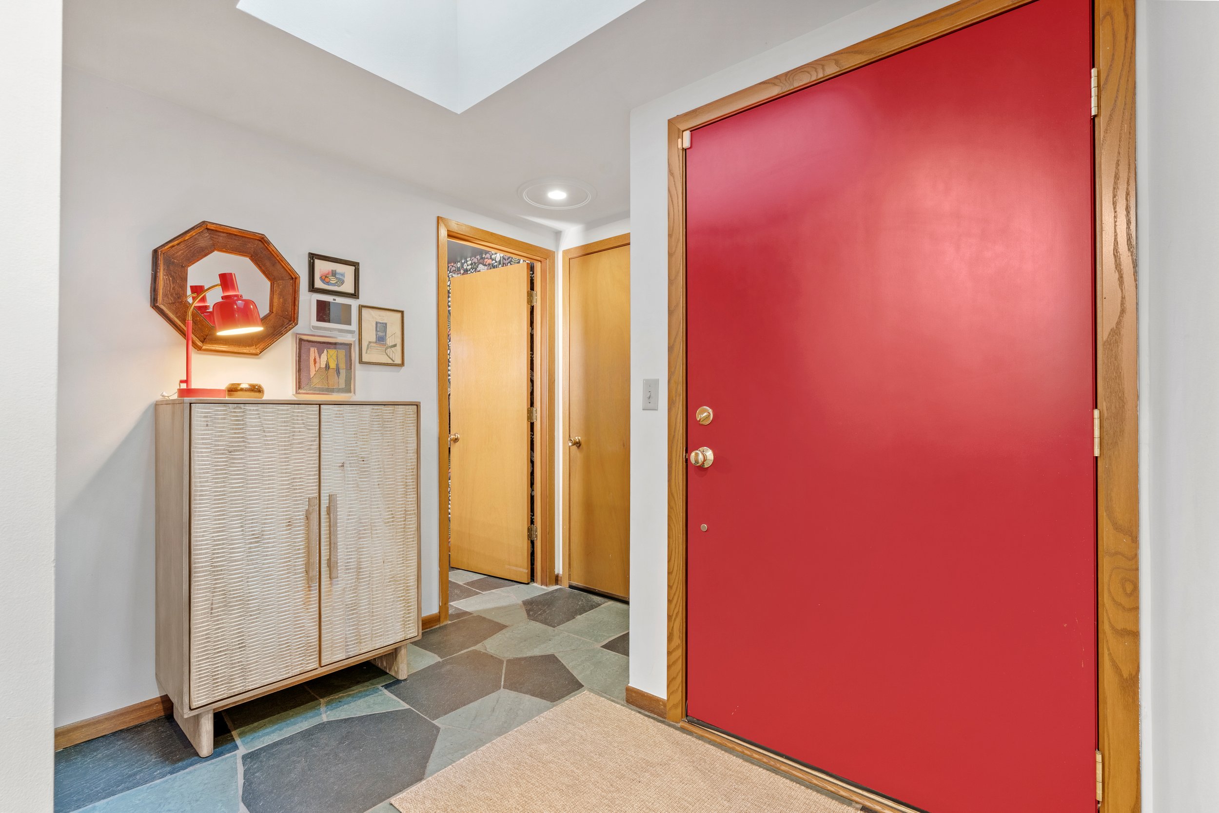 35-print-27665 Island View Rd-25.jpg