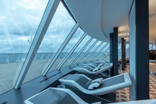 Cruise vs. Land Vacations: Why Setting Sail Might Be the Best Decision You Make