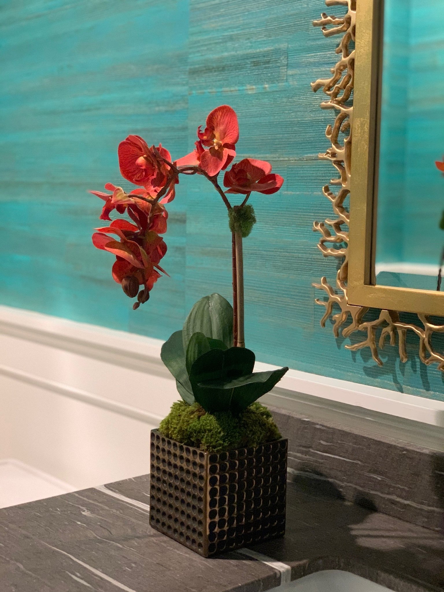 Powder room.JPG