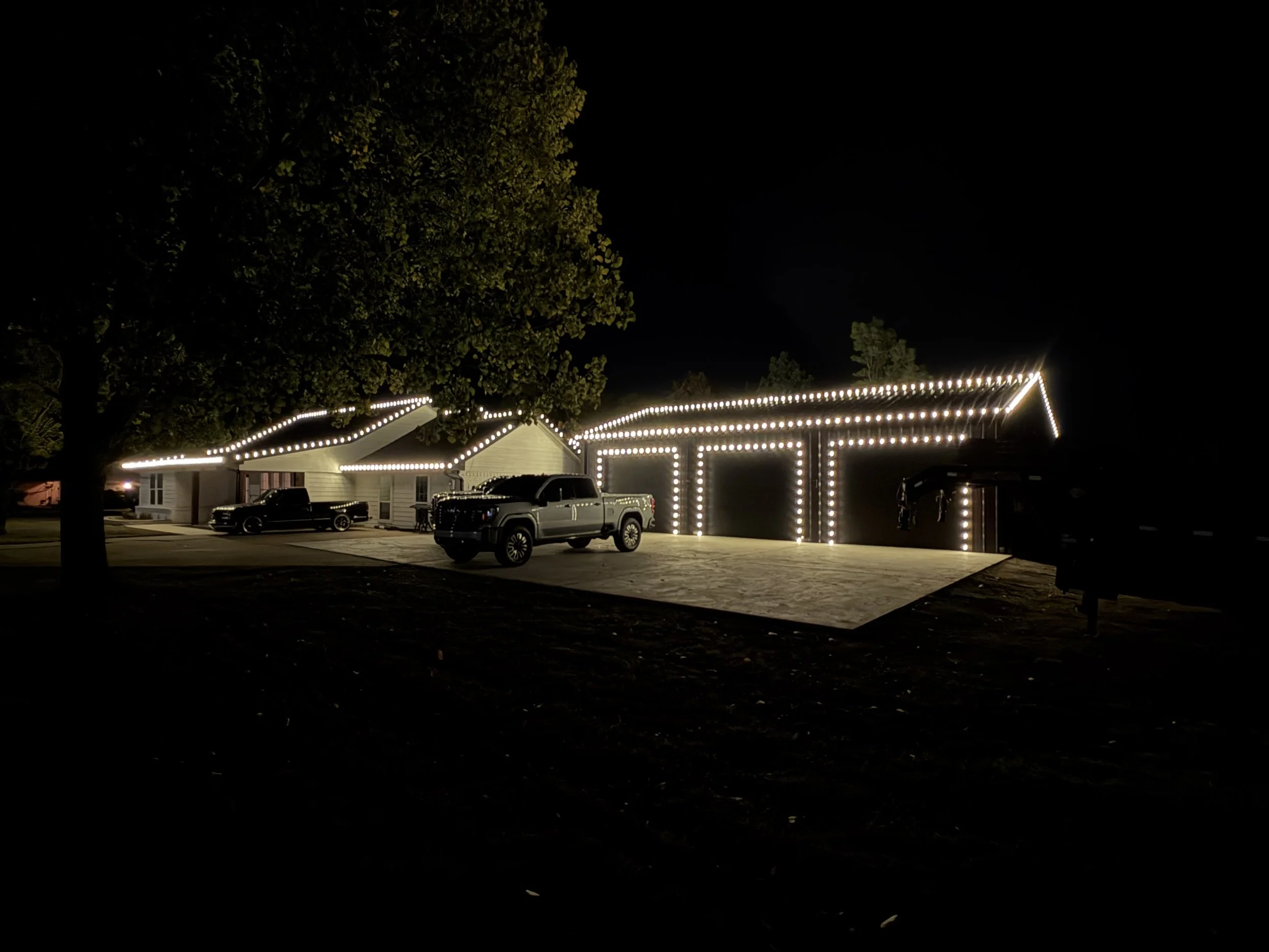 HOLIDAY LIGHTING