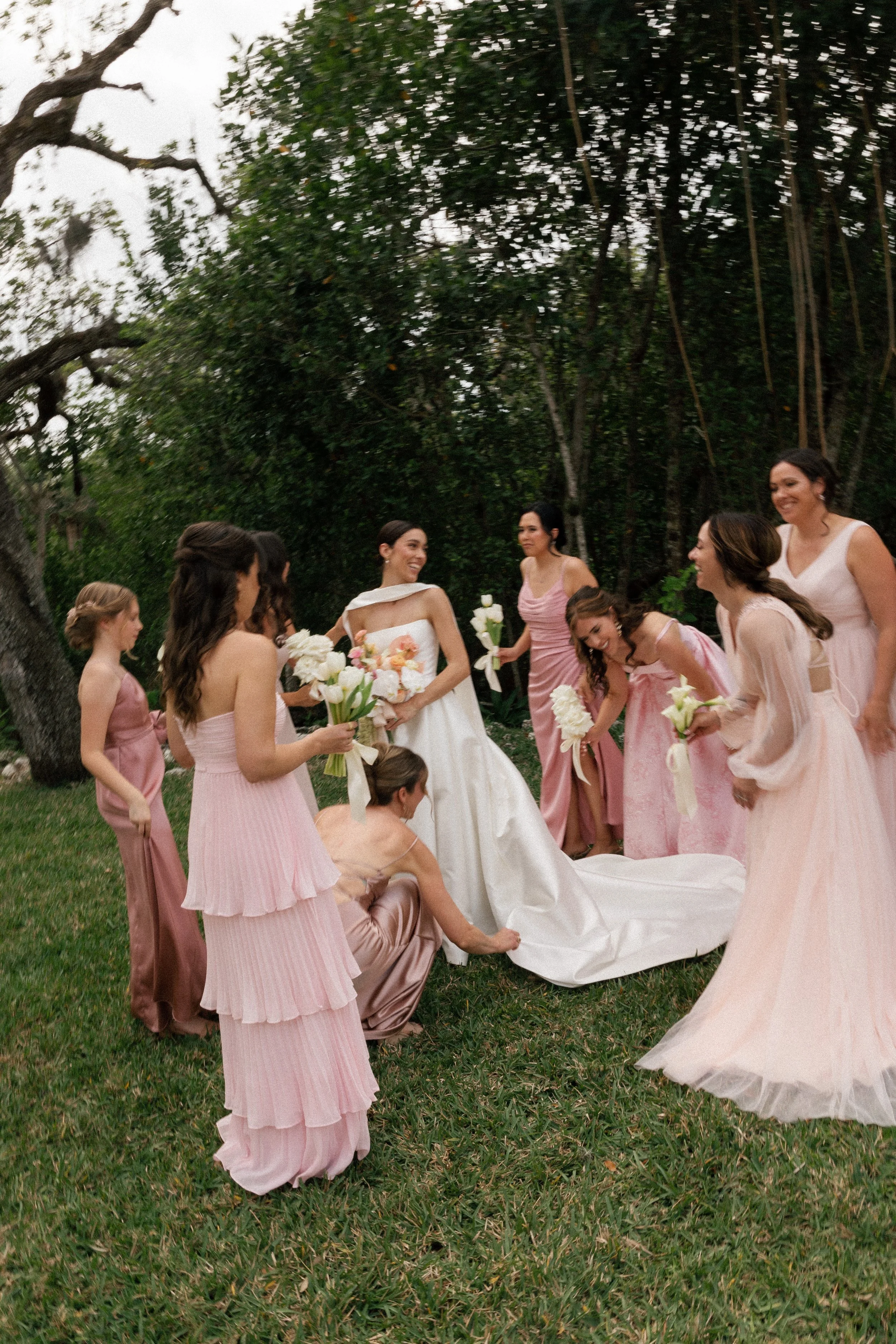 A colorful backyard wedding in Naples