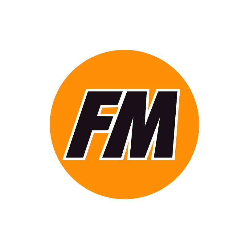 Logo des Fitness Studios FM Machingen mit schwarzem, weißen und orangefarbenem Design.