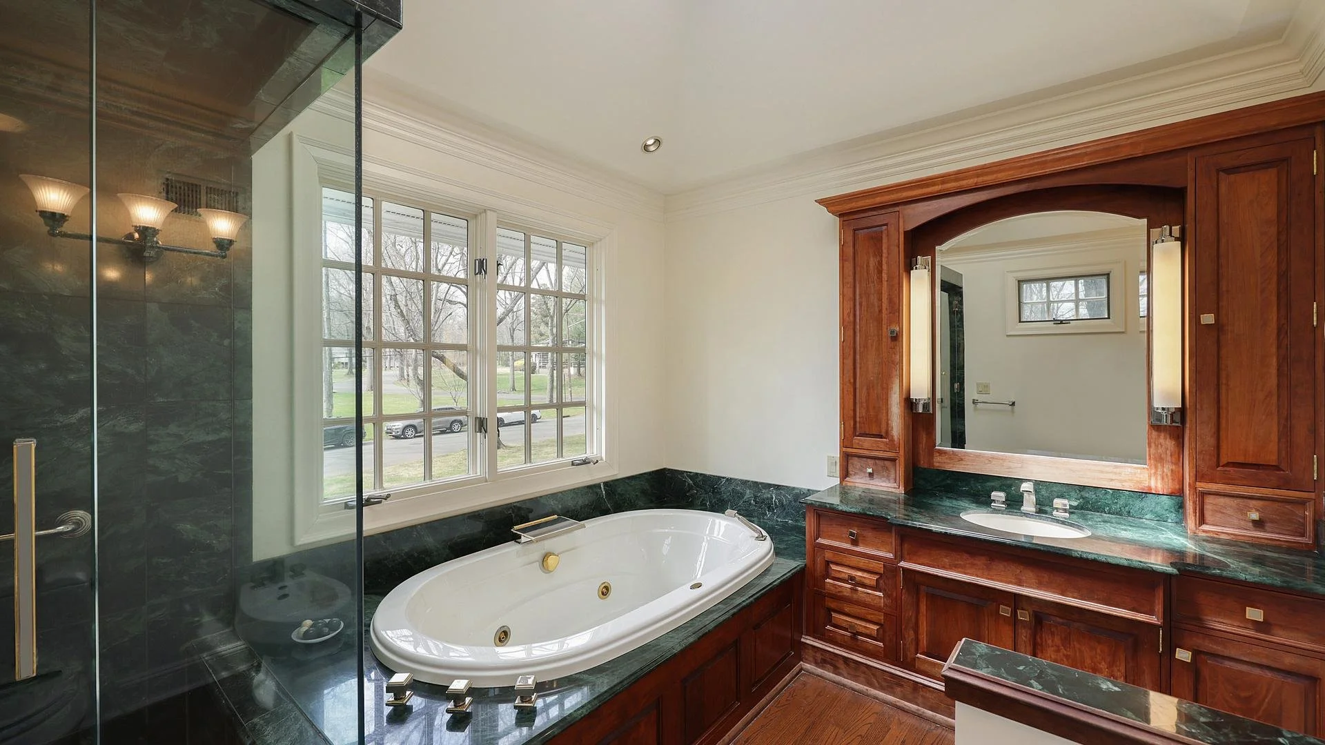 11 Fenimore Dr Scotch Plains NJ 07076 USA-043-031-Primary Bathroom-MLS_Size.jpg