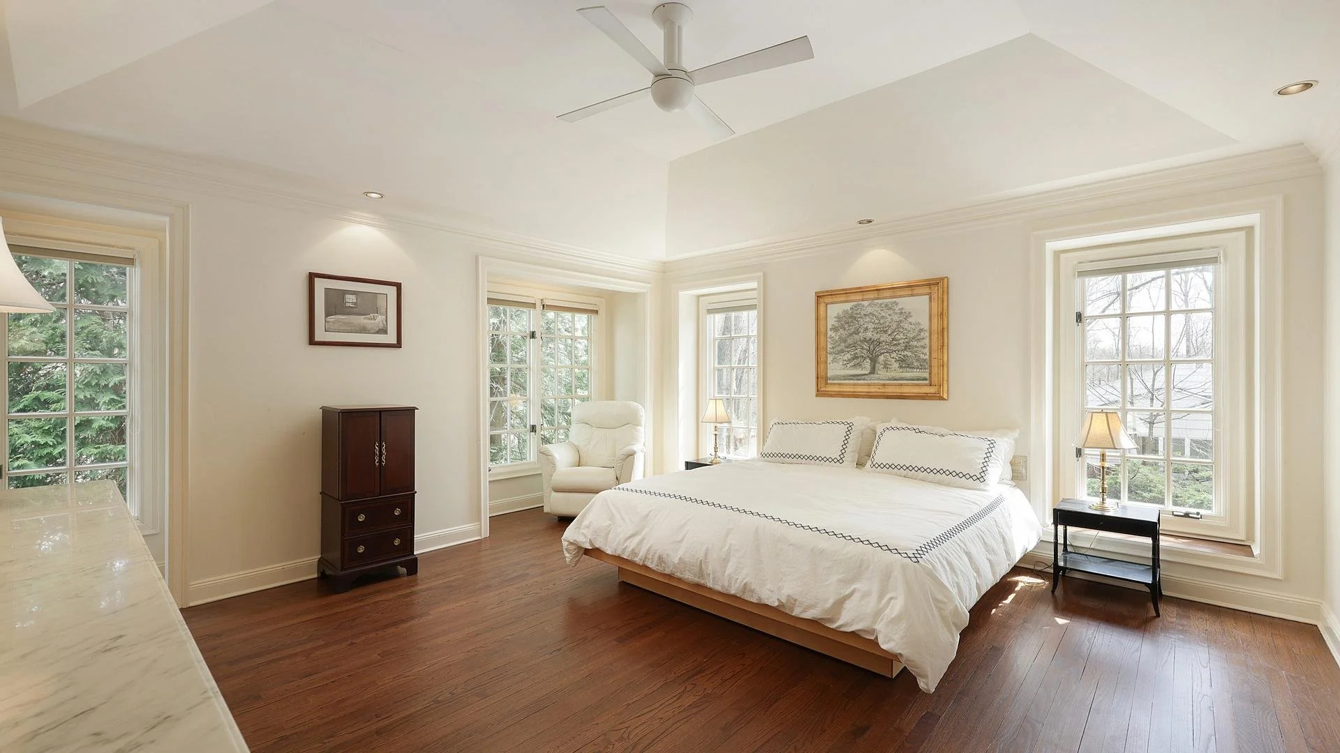 11 Fenimore Dr Scotch Plains NJ 07076 USA-038-009-Primary Bedroom-MLS_Size.jpg