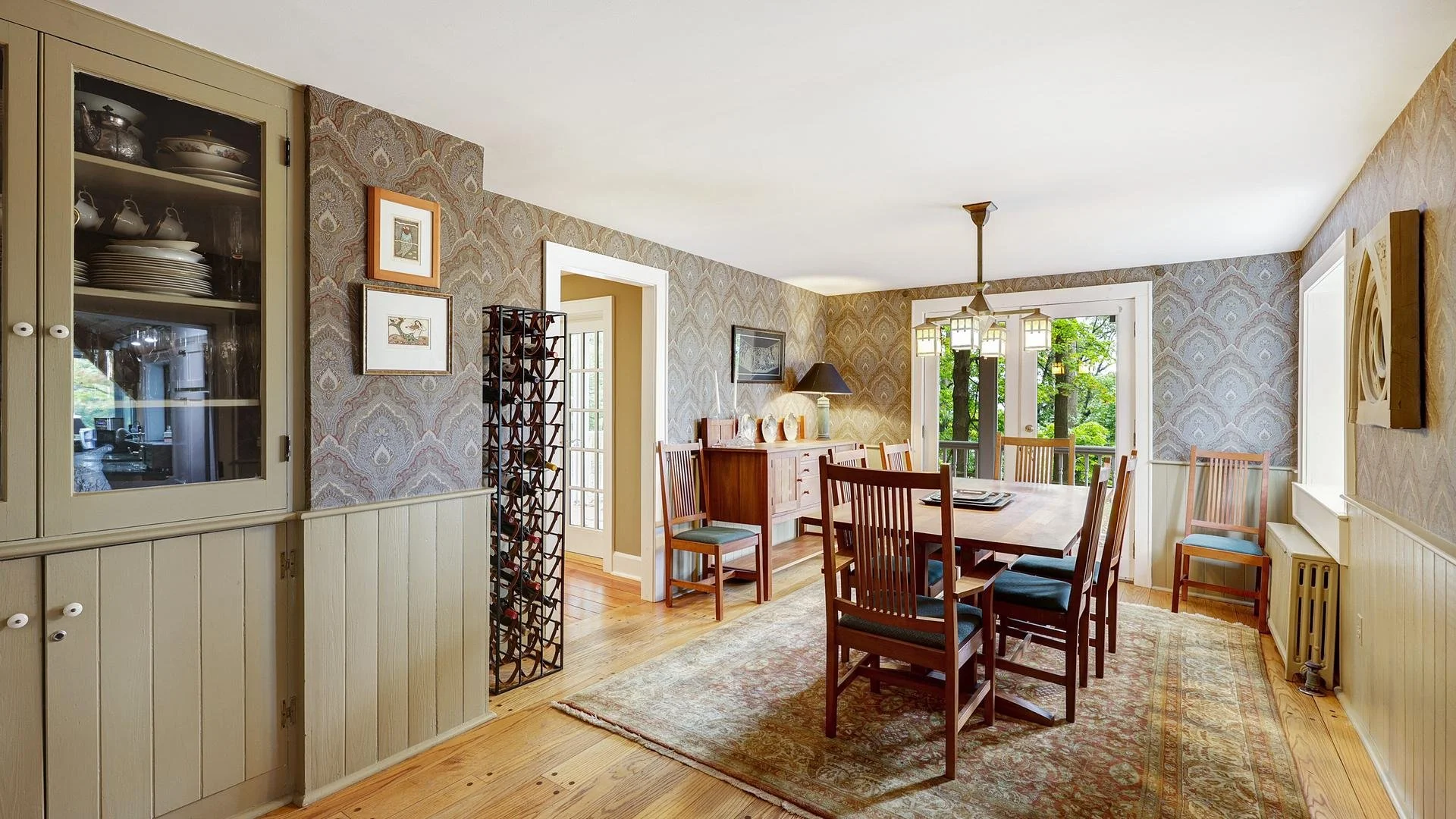 Dining Room-018-032-1920x1080.jpg