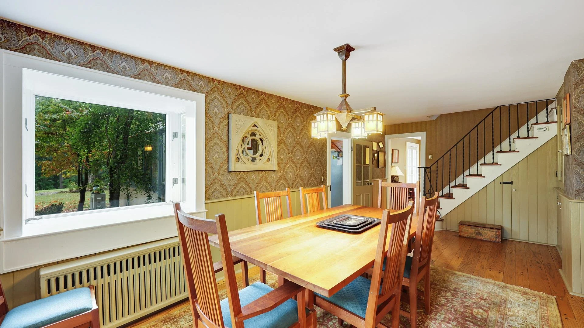 Dining Room-020-049-1920x1080.jpg