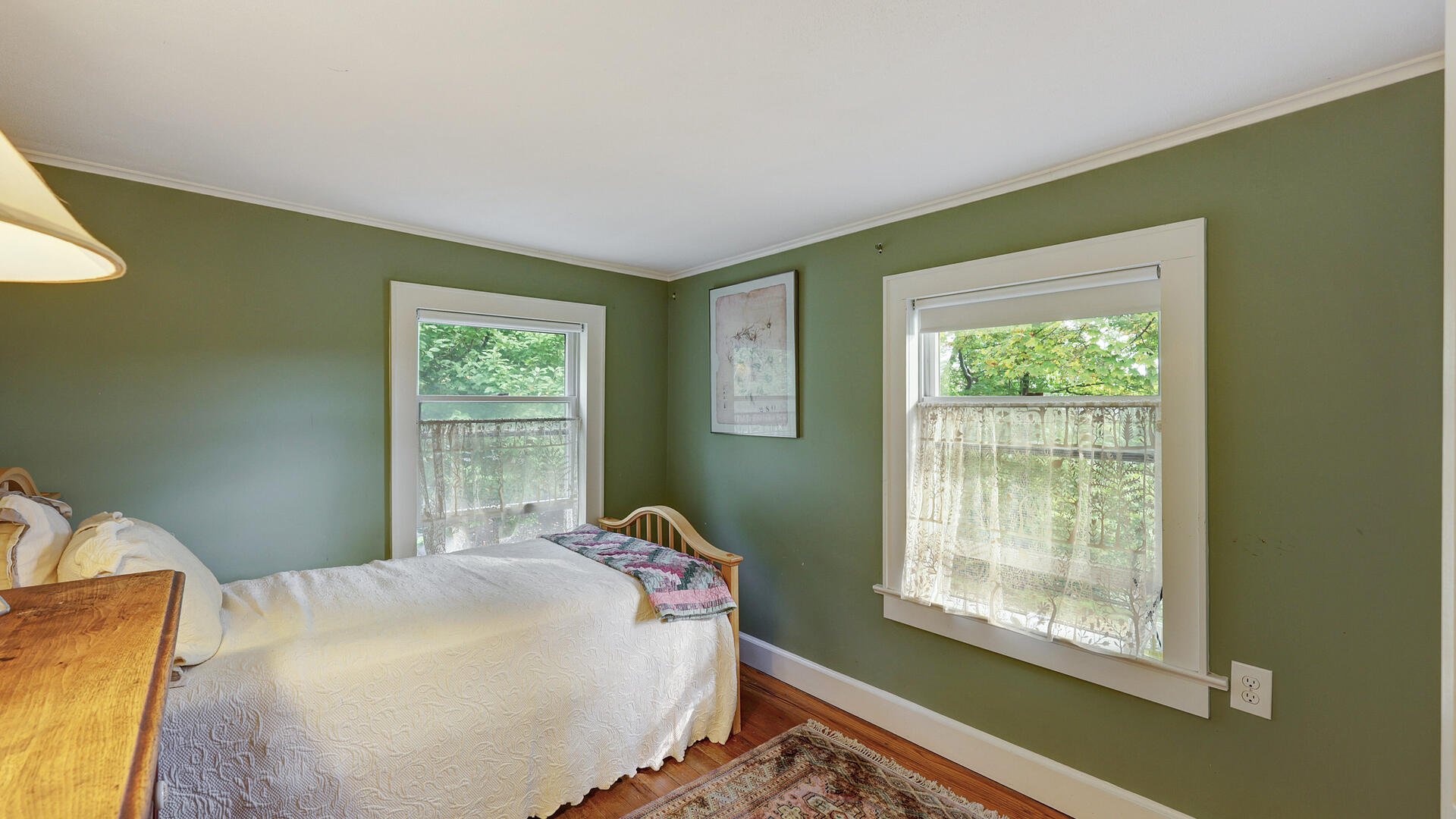 Bedroom-041-019-1920x1080.jpg